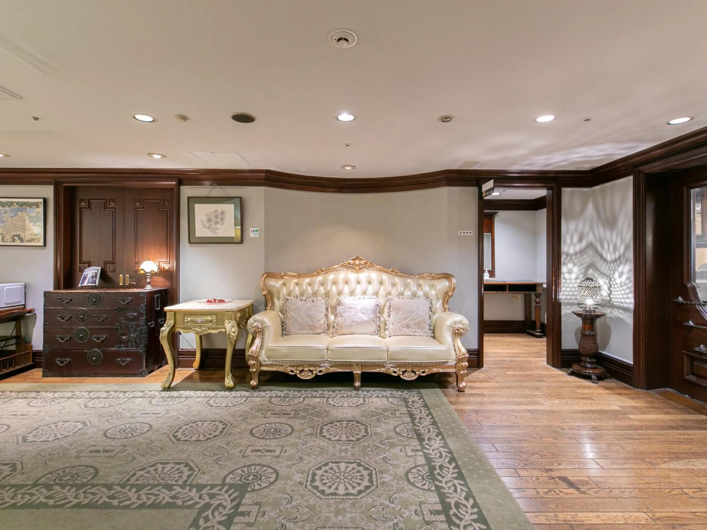 Seating area in Victoria Inn Nagasaki