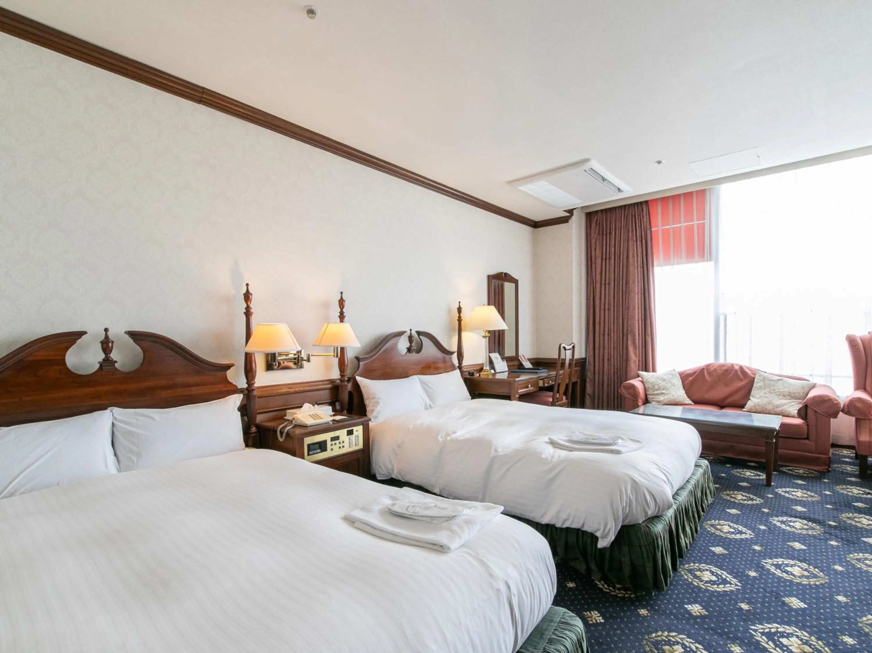 Bed in Victoria Inn Nagasaki