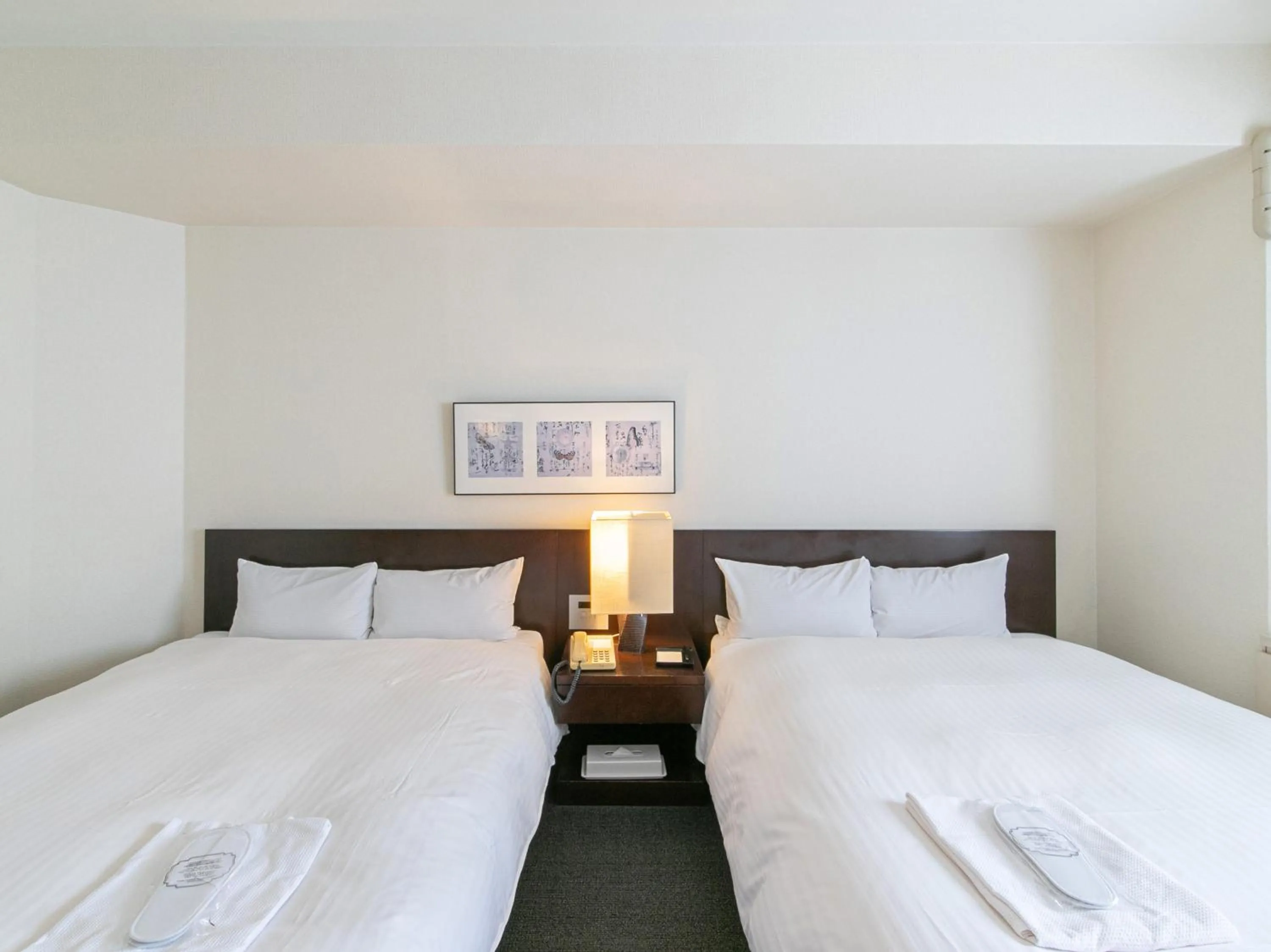 Bed in Victoria Inn Nagasaki