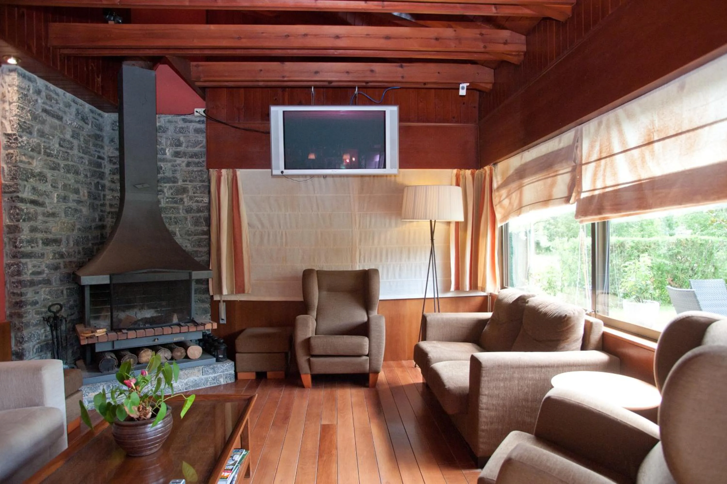 Communal lounge/ TV room in Hotel Florido