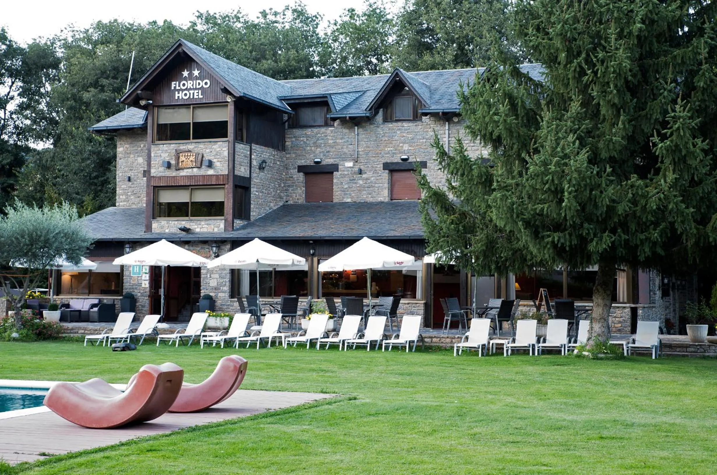 Property building in Hotel Florido