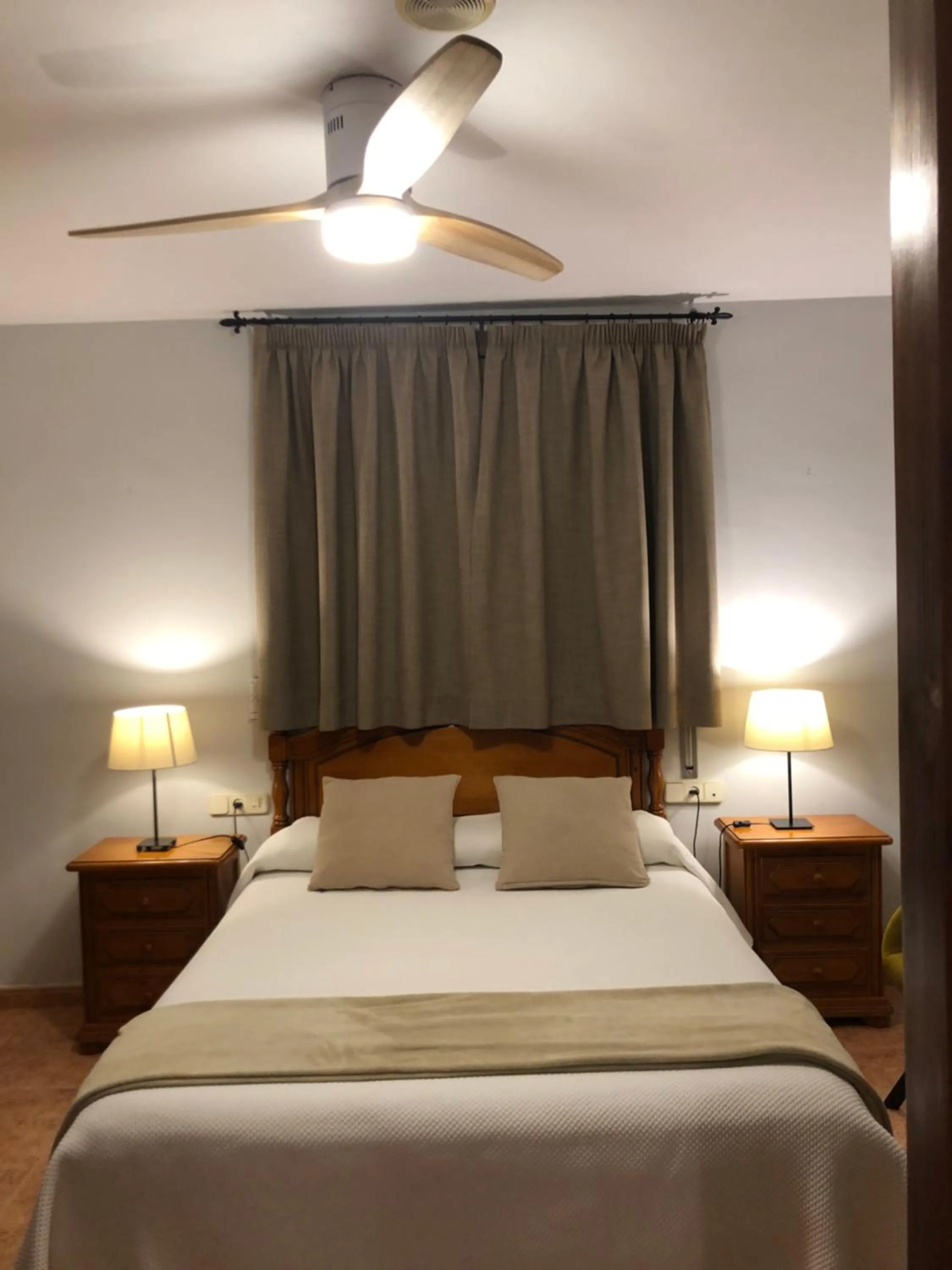 Bed in Hotel Florido