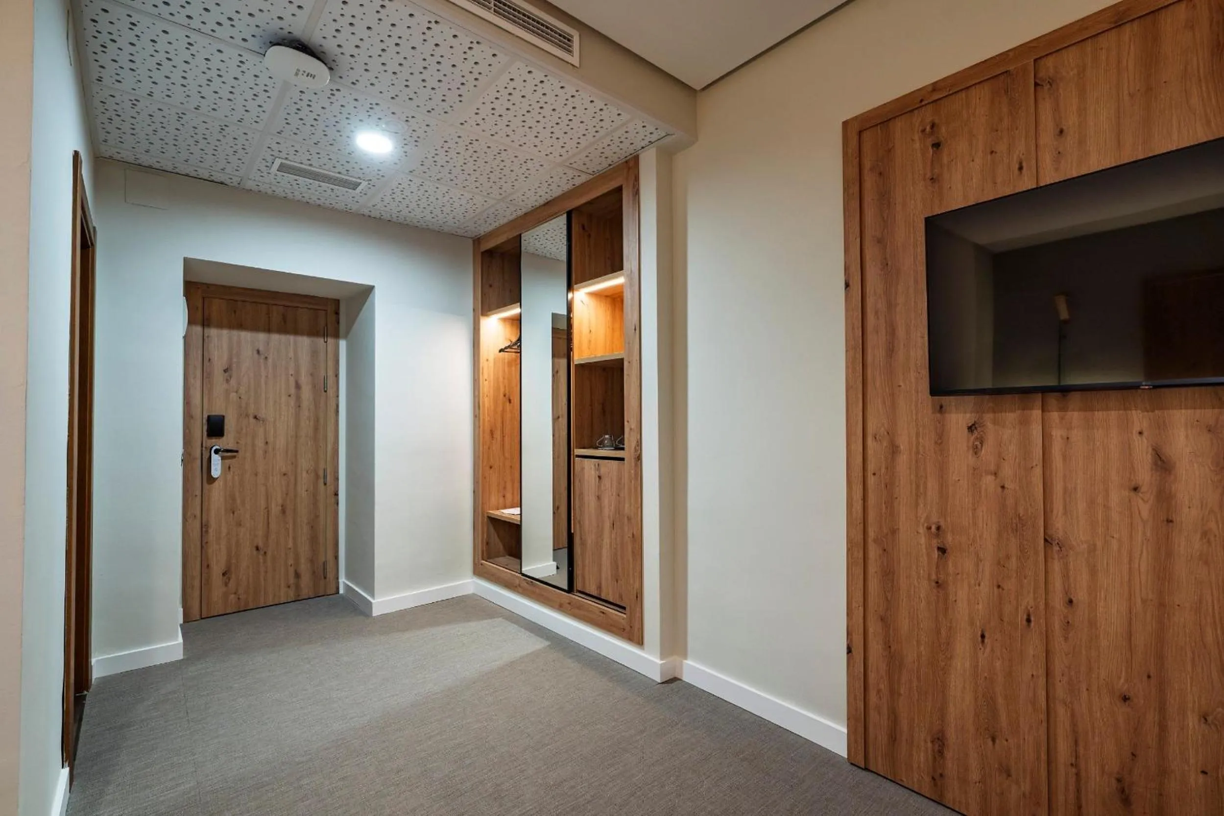 wardrobe in Hotel Valle del Ambroz