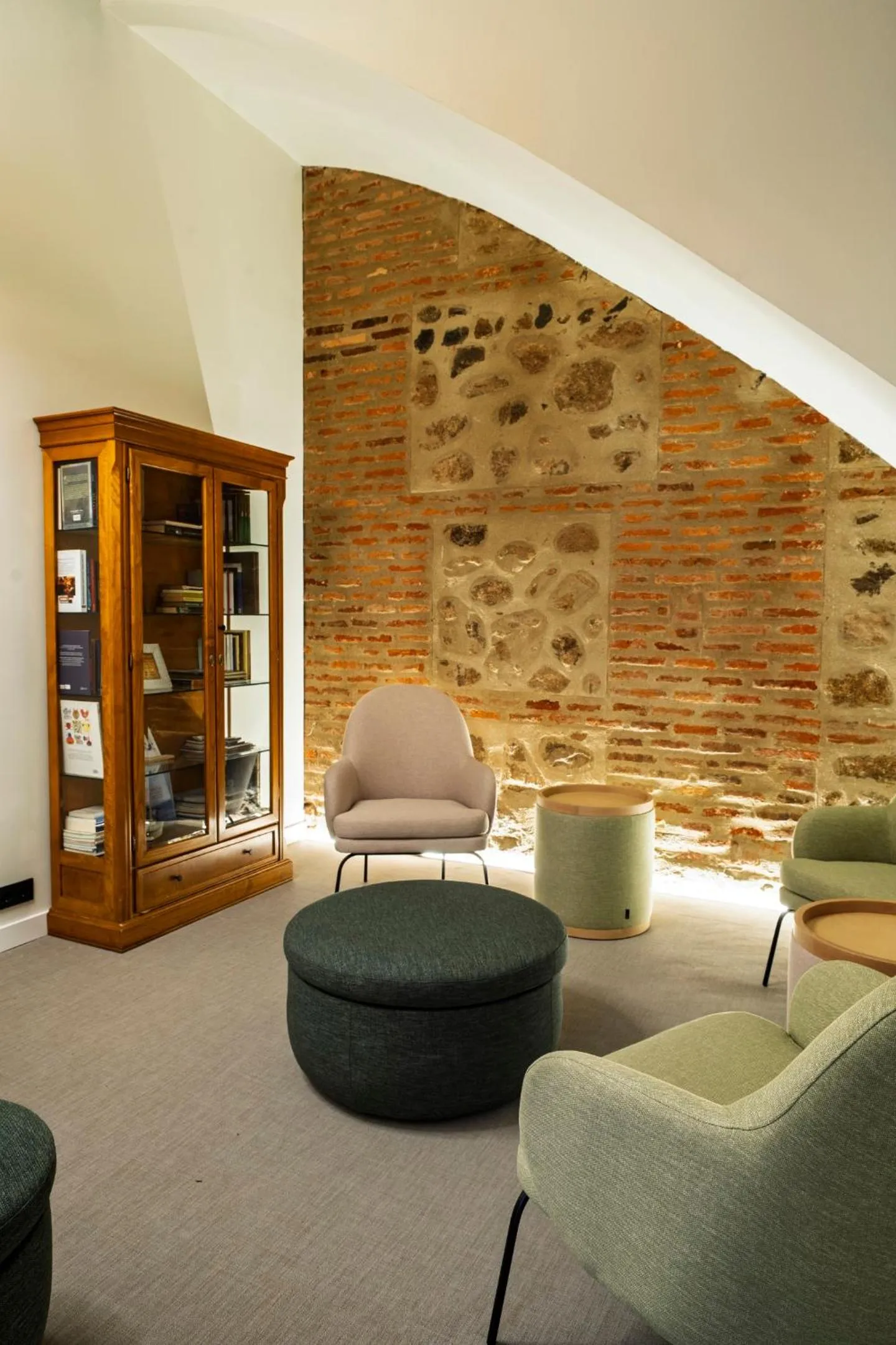 Library in Hotel Valle del Ambroz