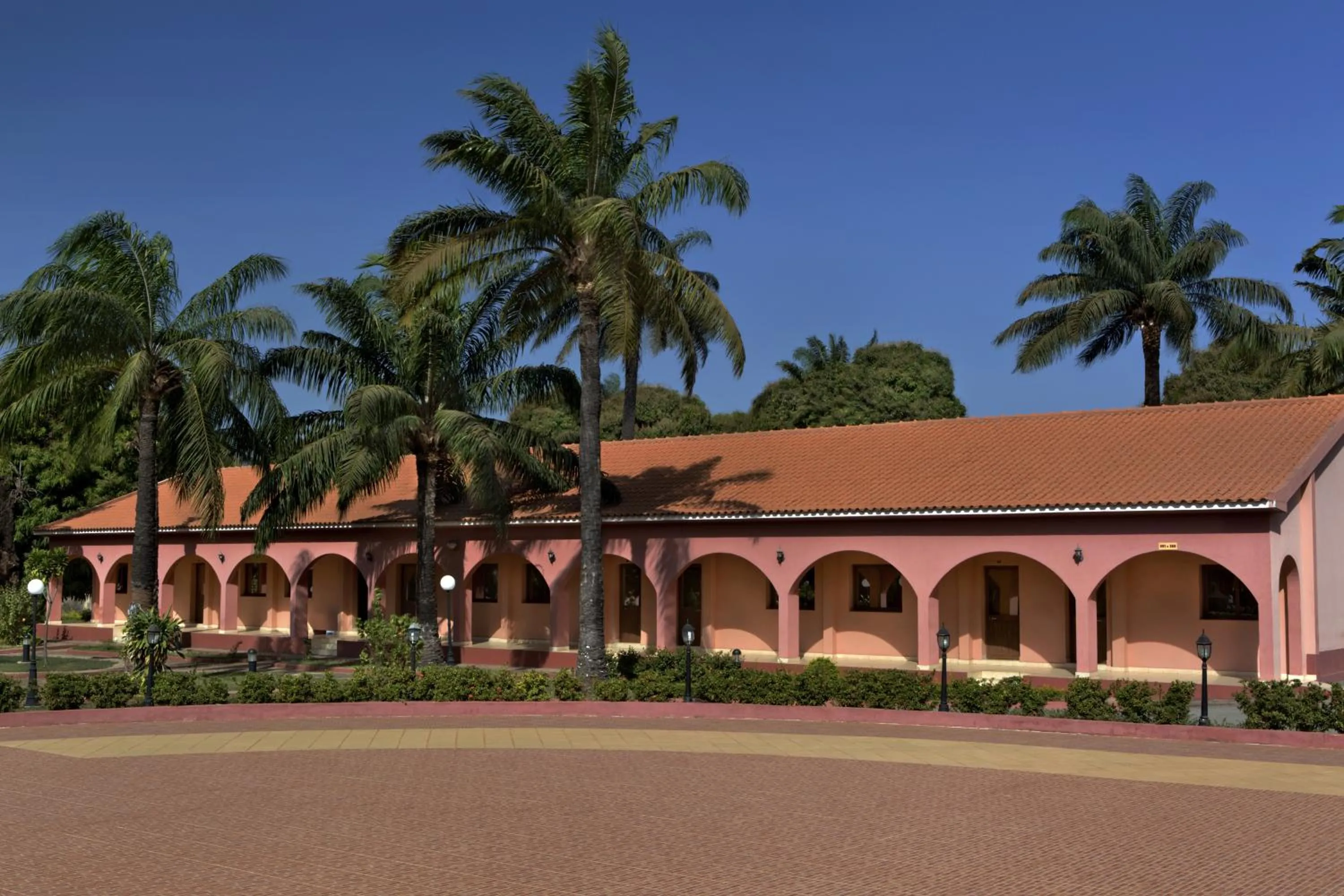Property building in Dunia Hôtel Bissau