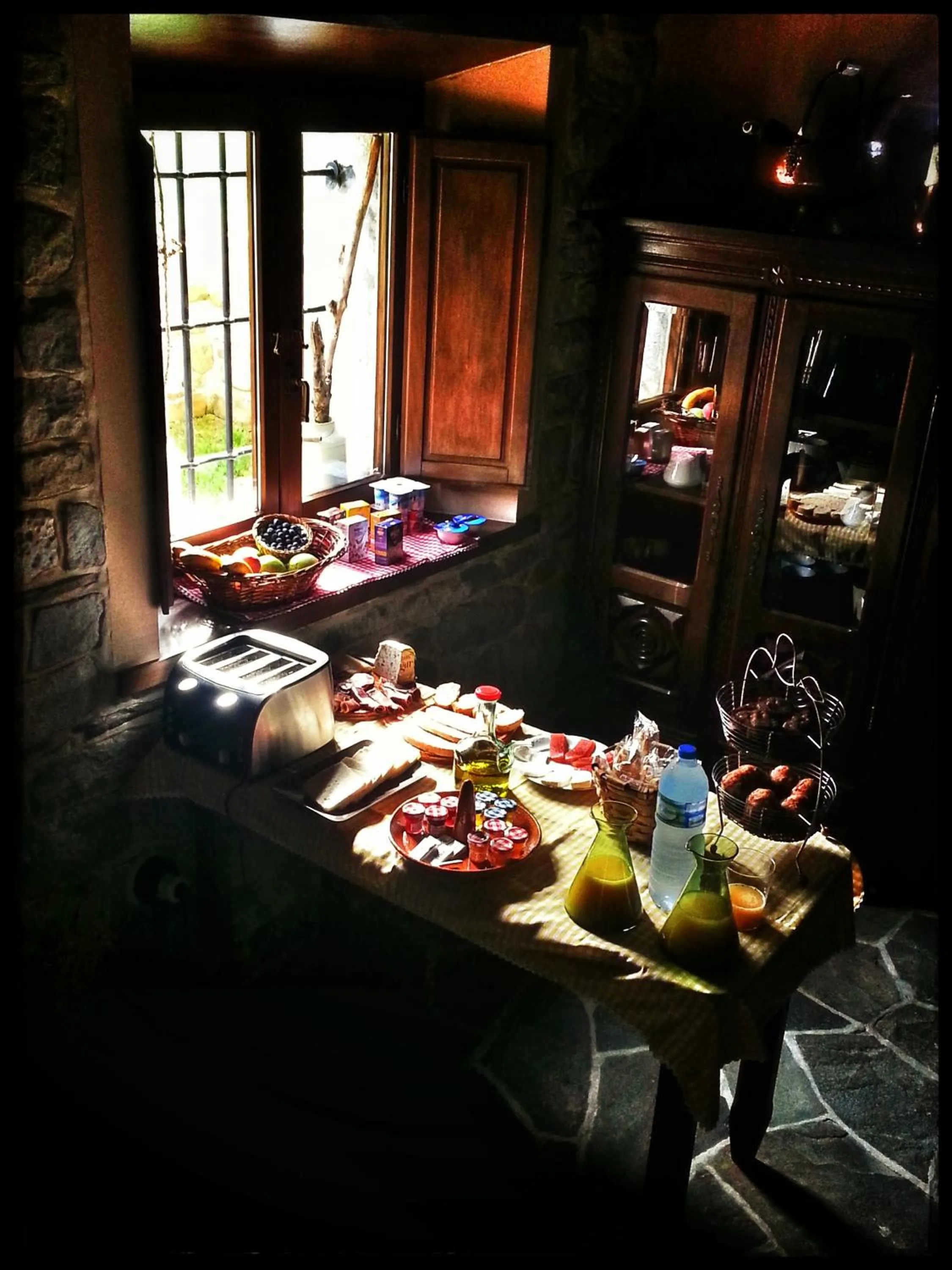 Lounge or bar in Casona de El Castañíu