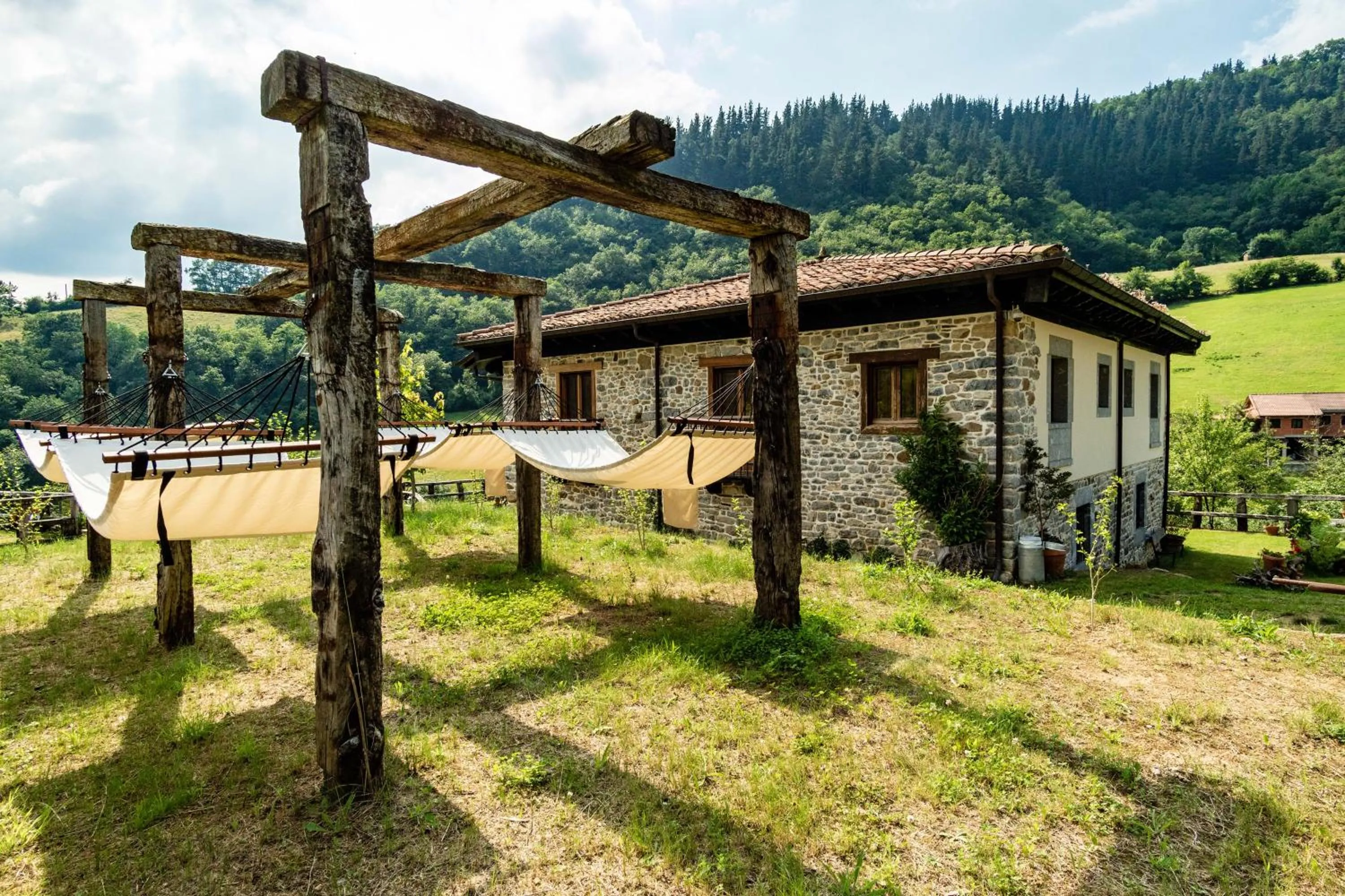 Property building in Casona de El Castañíu