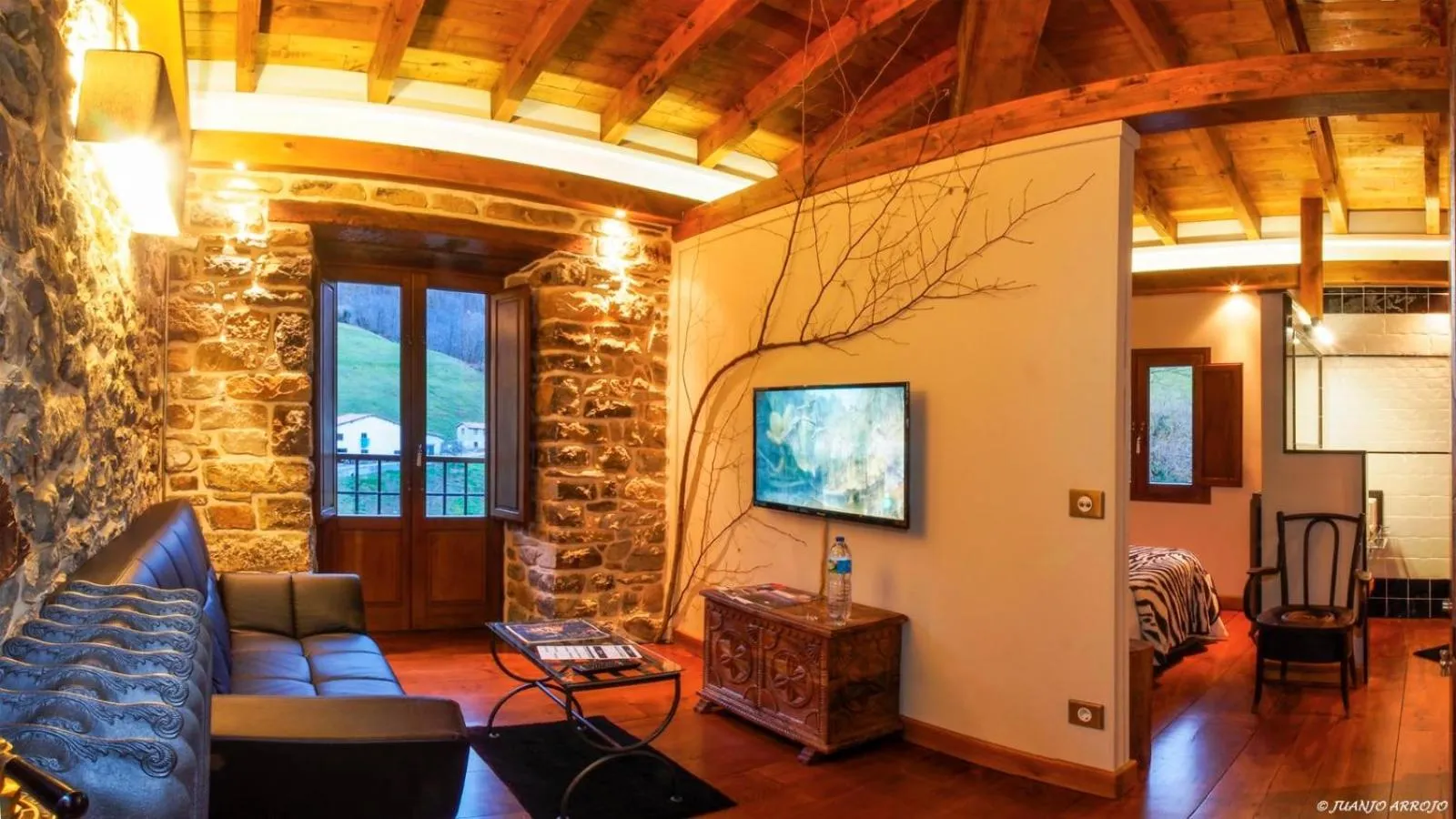 TV and multimedia in Casona de El Castañíu