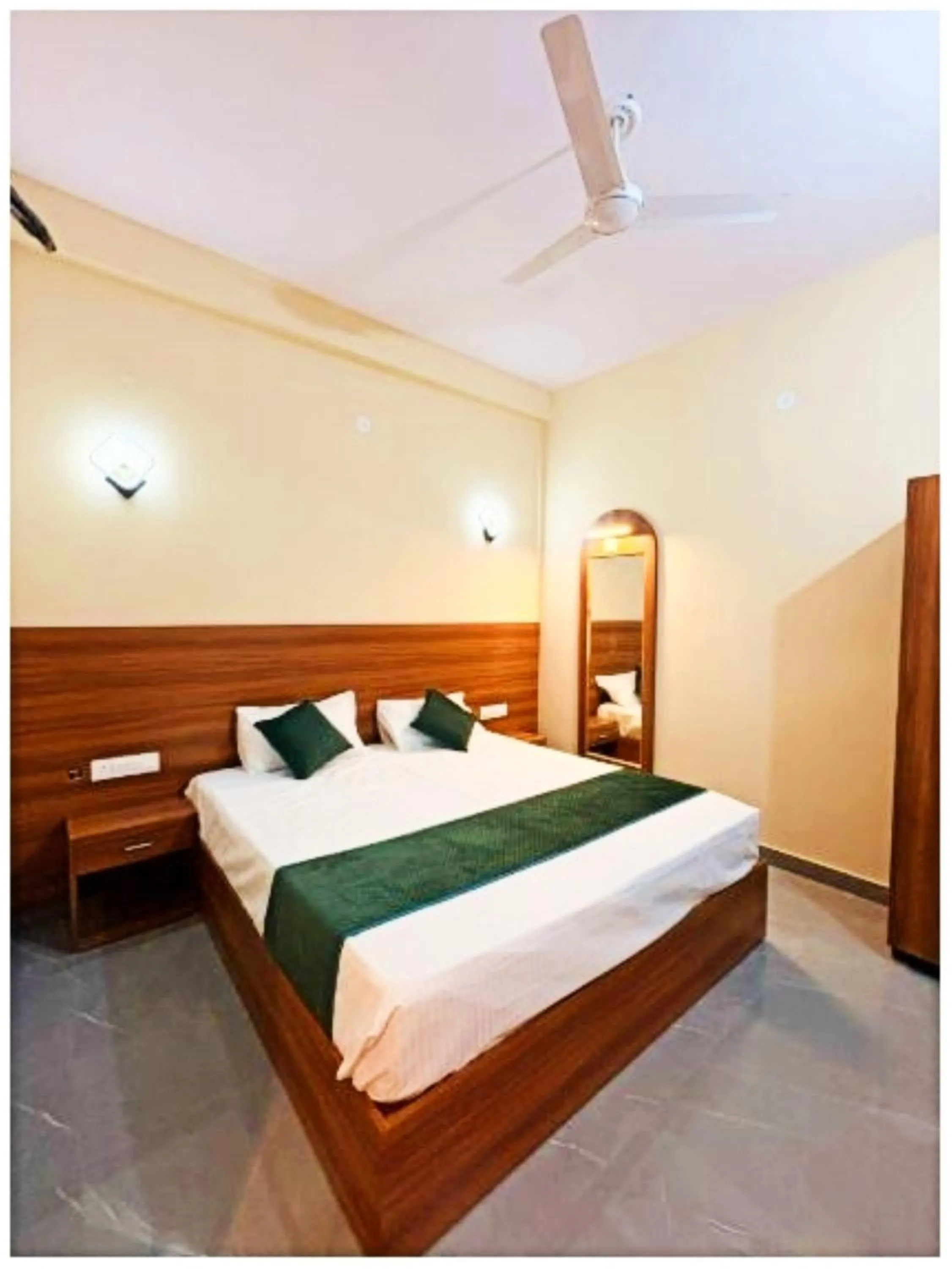 Bedroom, Bed in Hotel Jay ambey palace In Jaipur