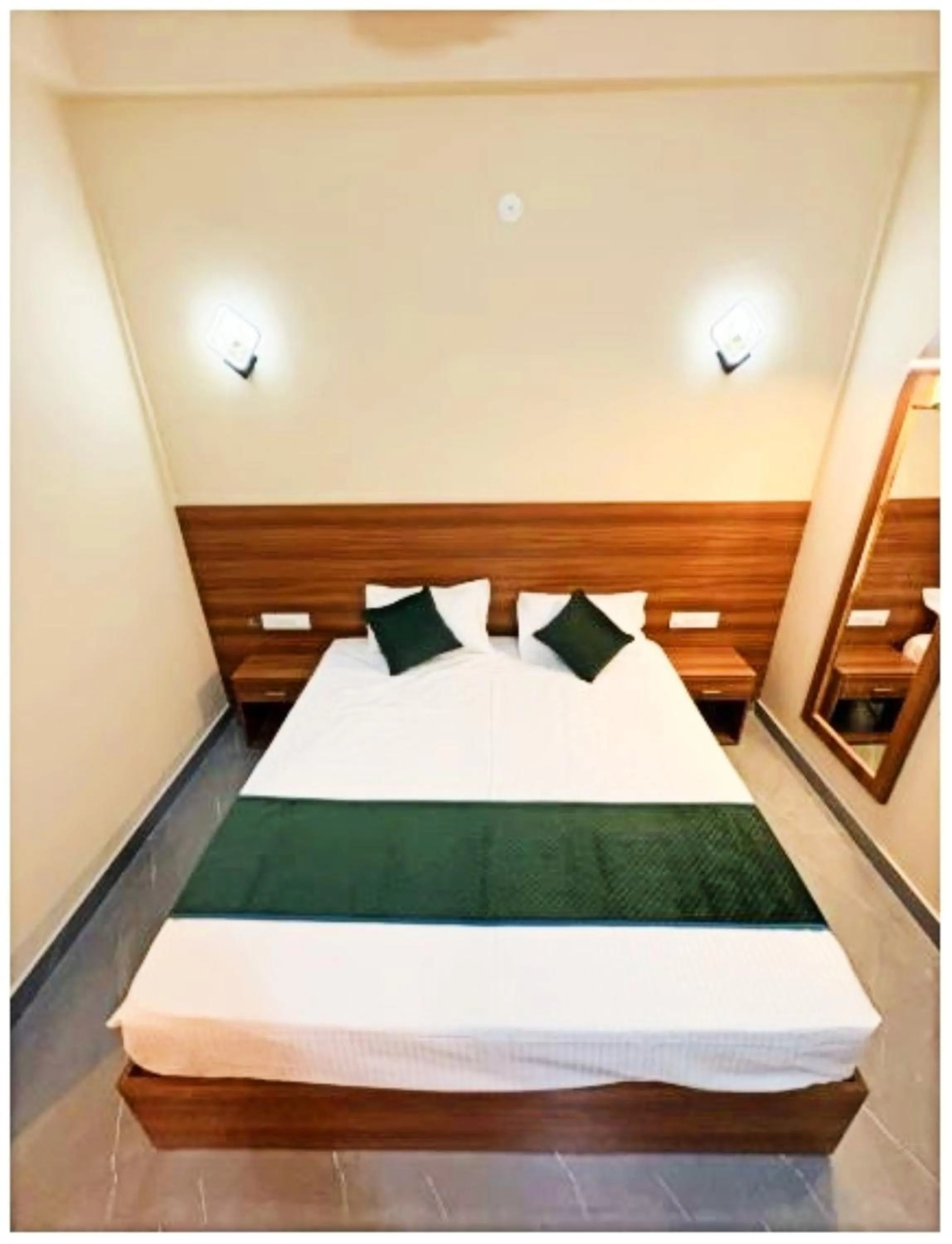 Bedroom, Bed in Hotel Jay ambey palace In Jaipur