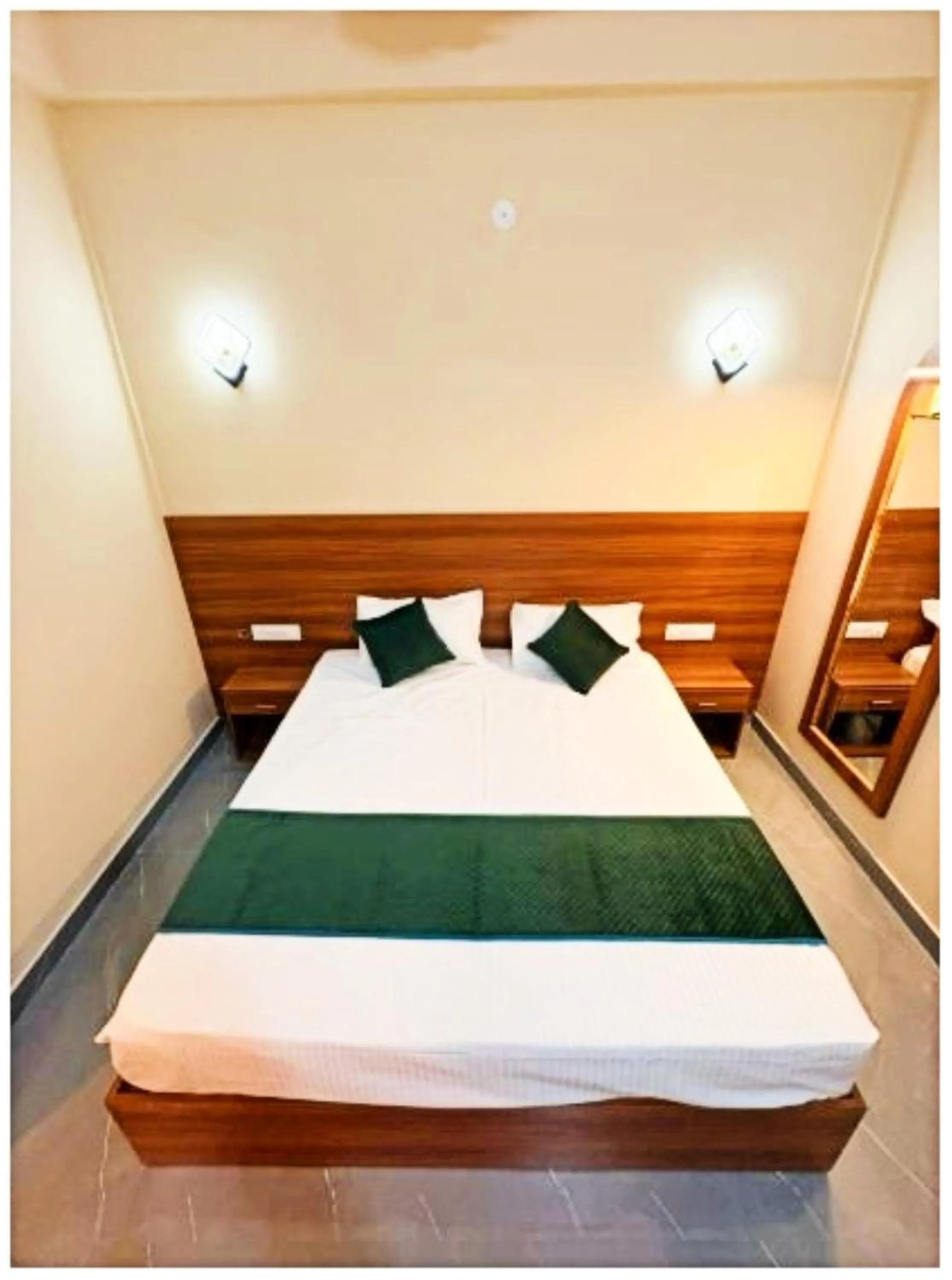 Bedroom, Bed in Hotel Jay ambey palace In Jaipur