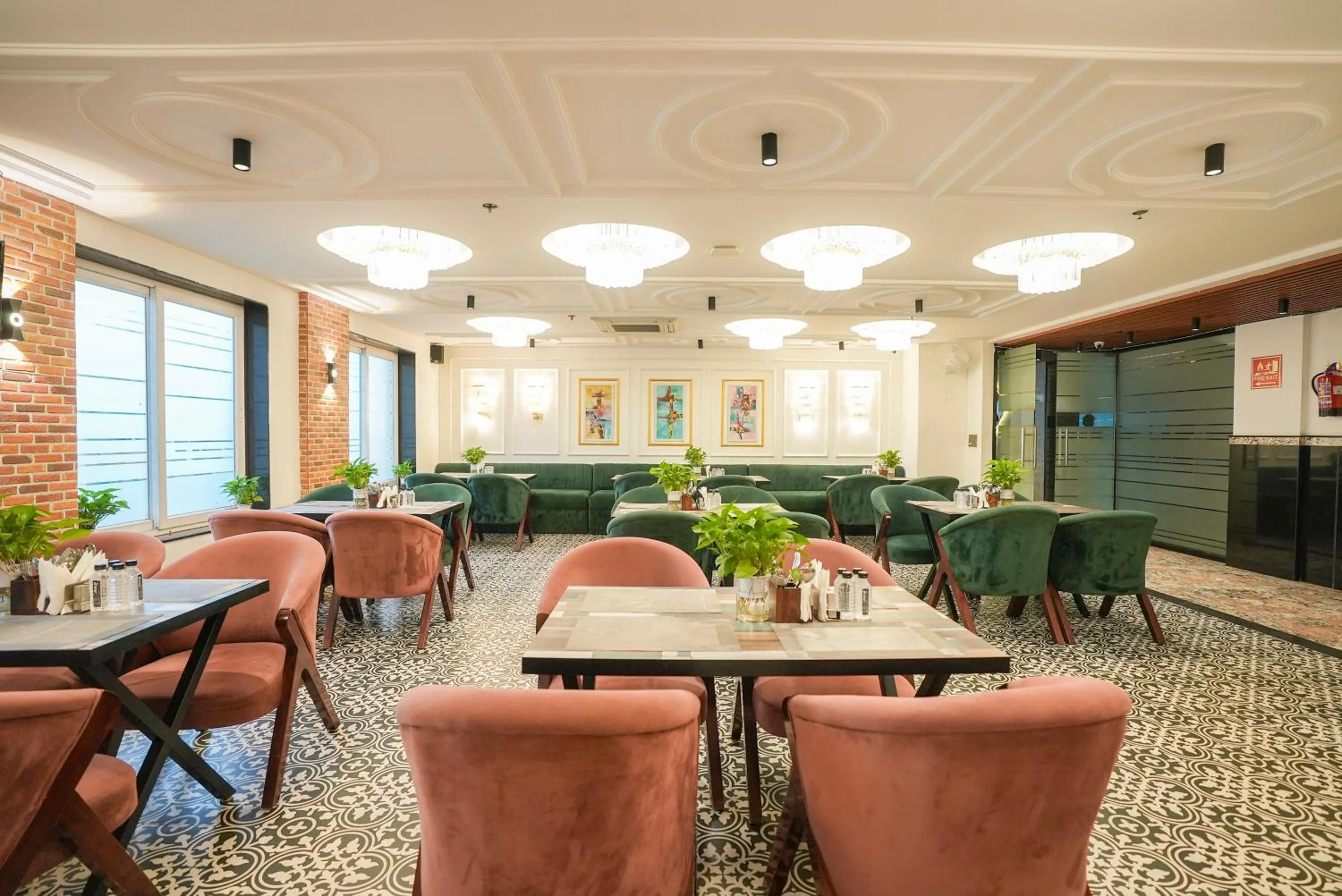 Restaurant/places to eat in The Riverstone Inn