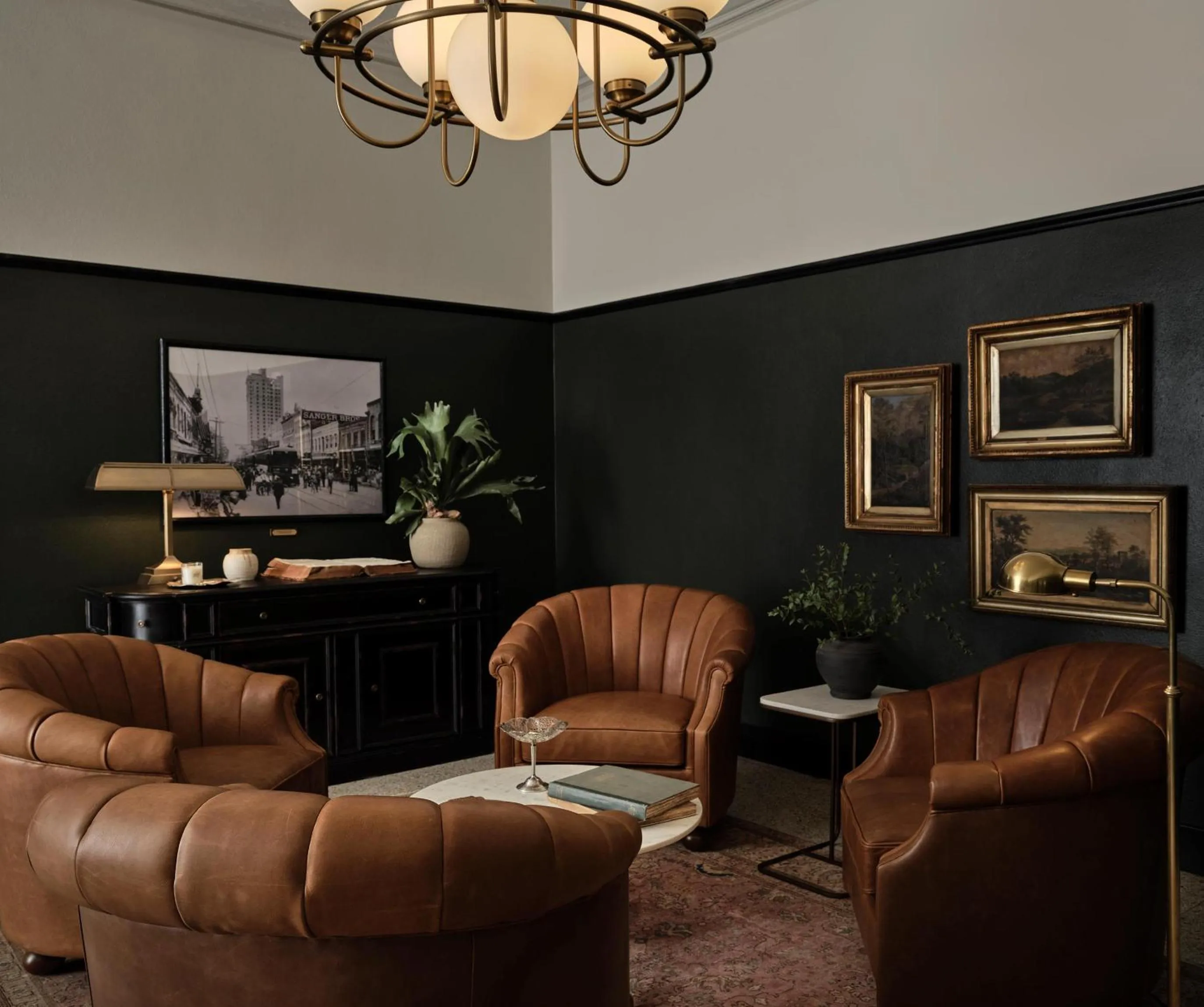 Seating area in Hotel 1928