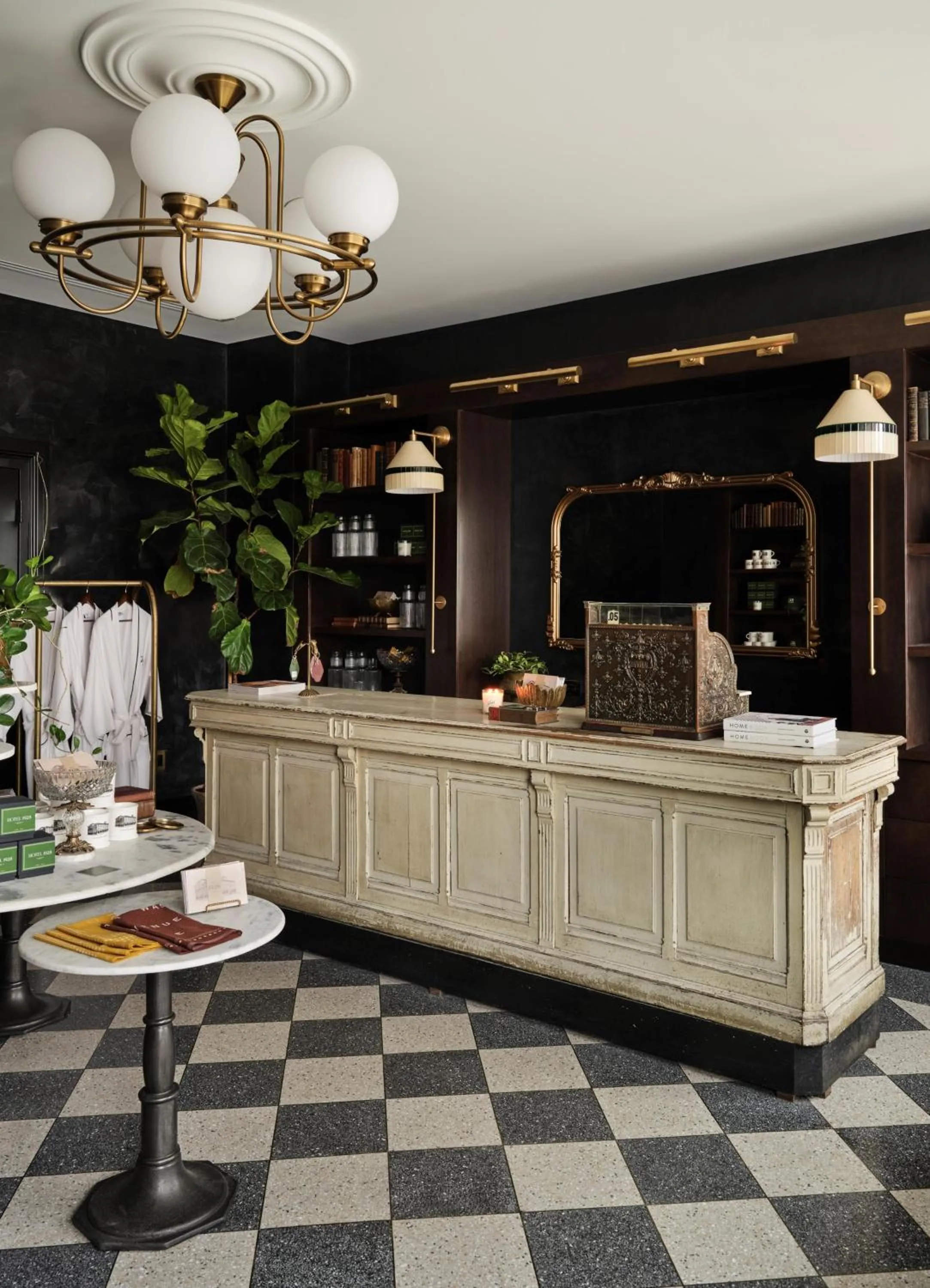 Shopping Area in Hotel 1928