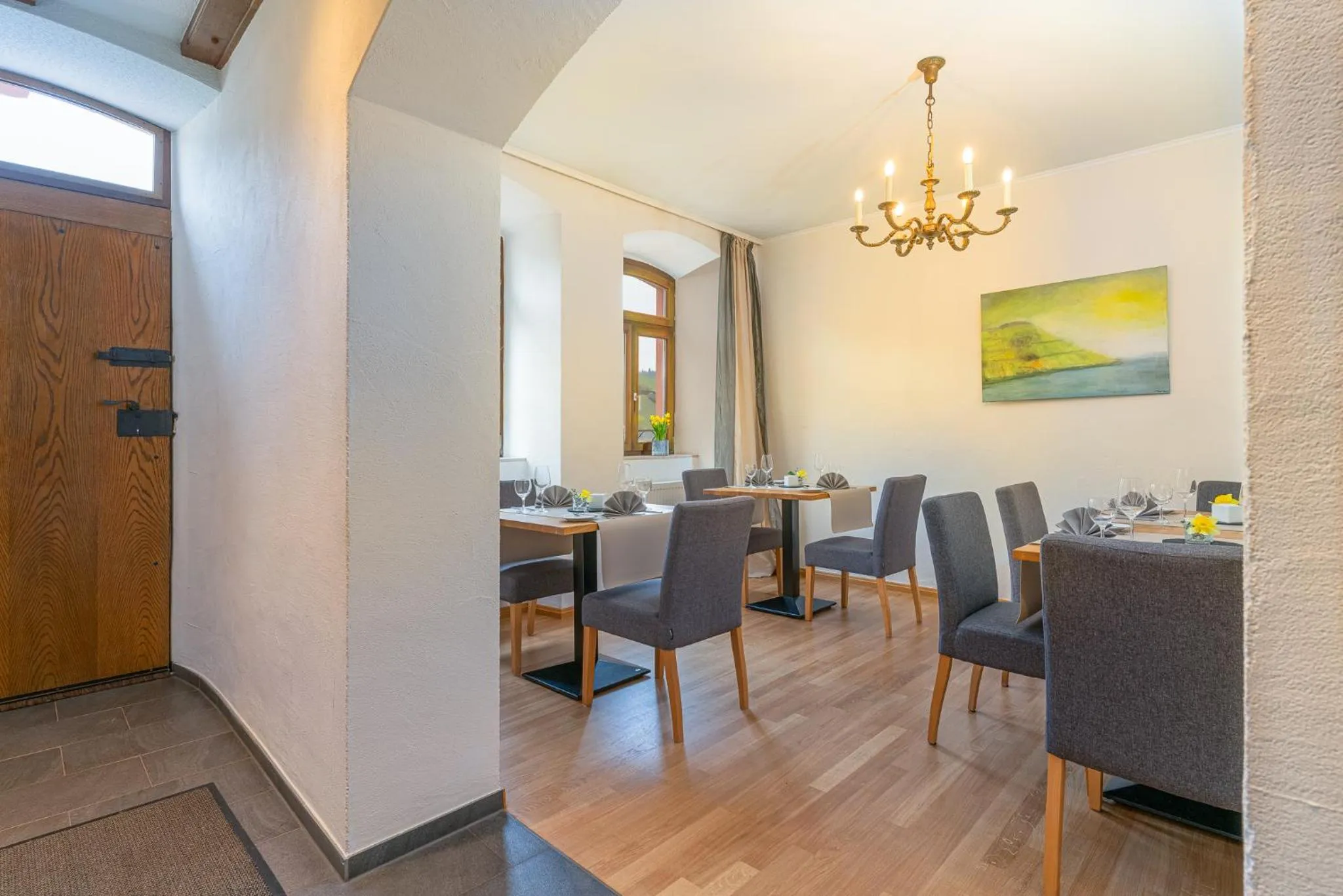 Restaurant/places to eat in Hotel- Weingut- Moselloreley