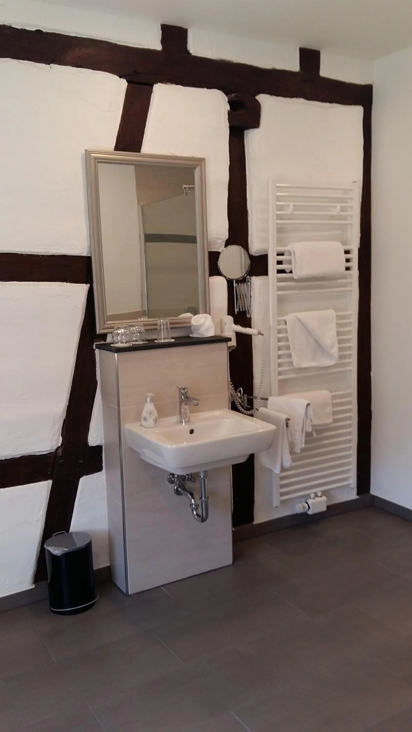 Bathroom in Hotel- Weingut- Moselloreley