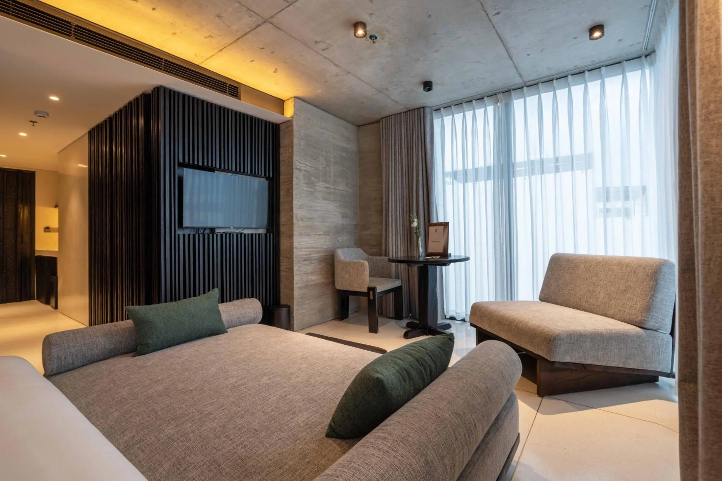 Bedroom, Bed in Hôtel de Soie