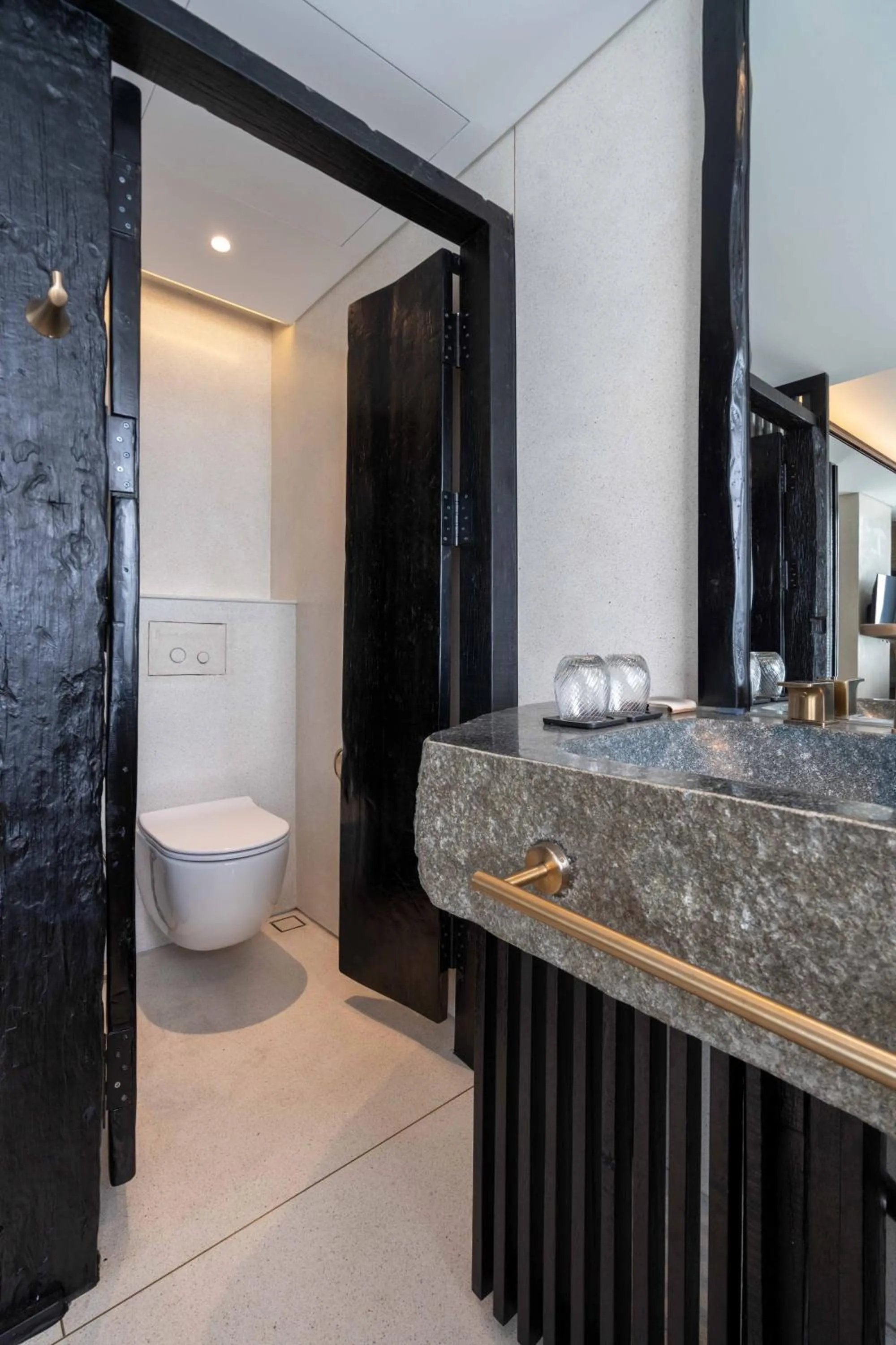 Bathroom in Hôtel de Soie