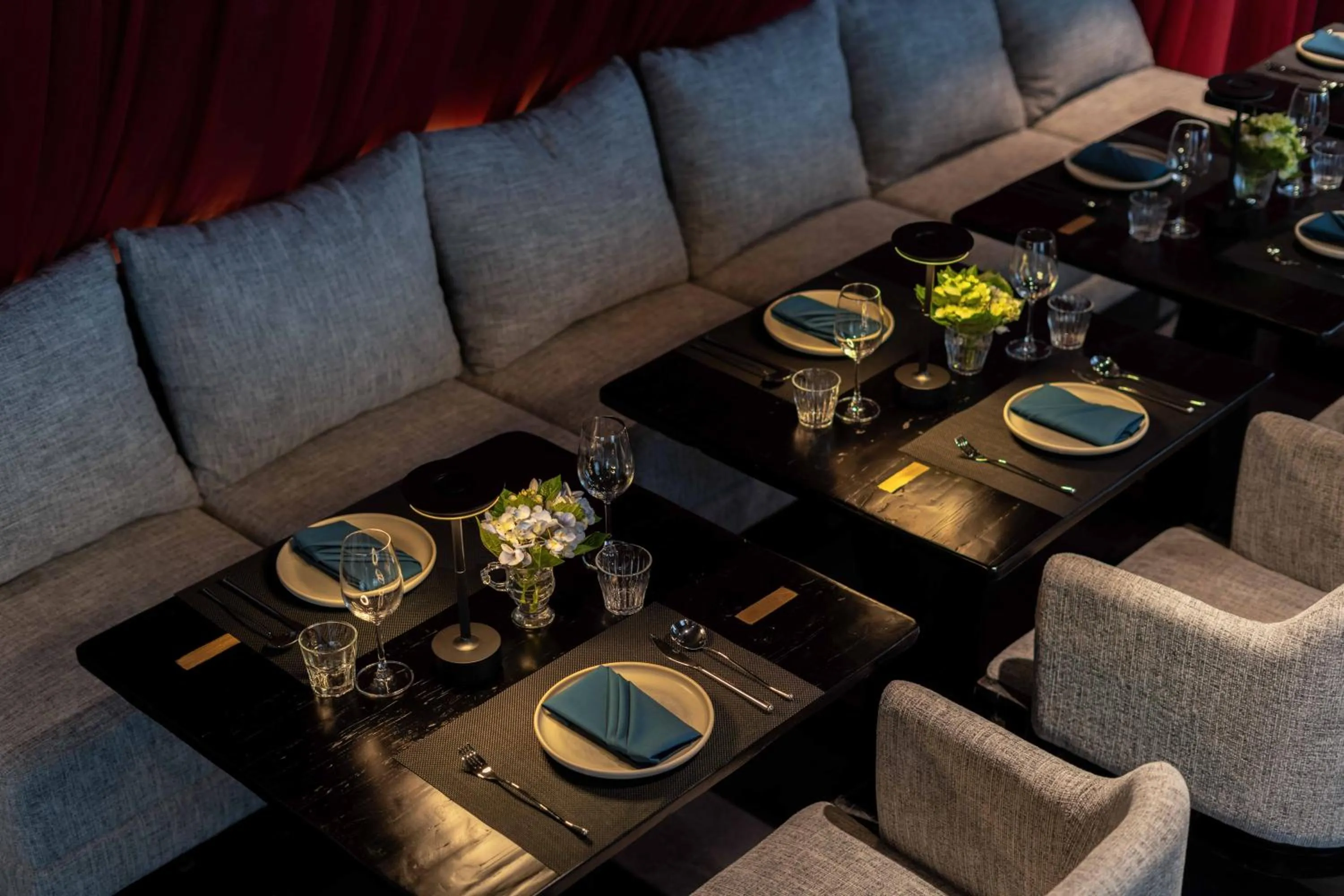 Restaurant/places to eat in Hôtel de Soie