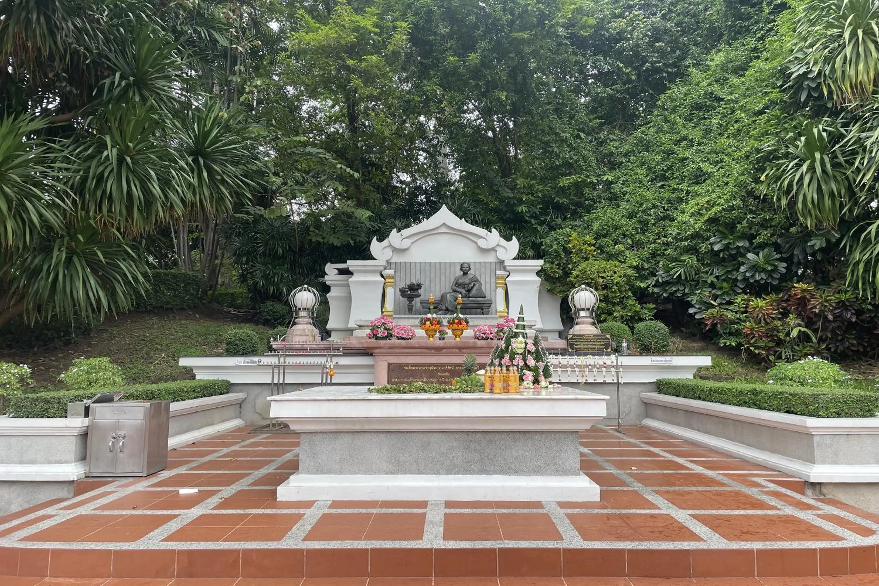 Nearby landmark in Suan Sunandha Palace Hotel