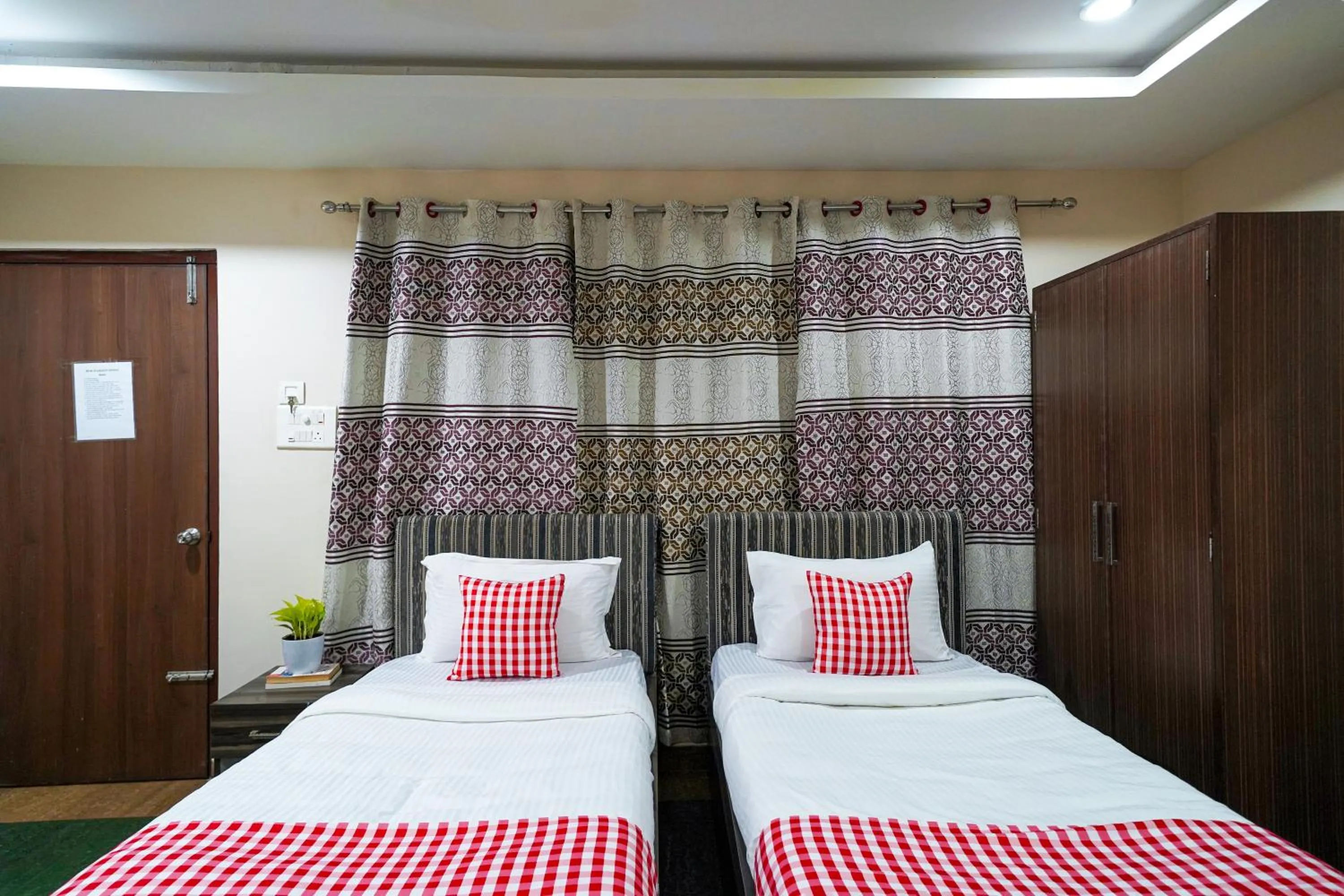 Bed in Open Hotel by Olive - Oceanic Vibes Hotel - RK Beach