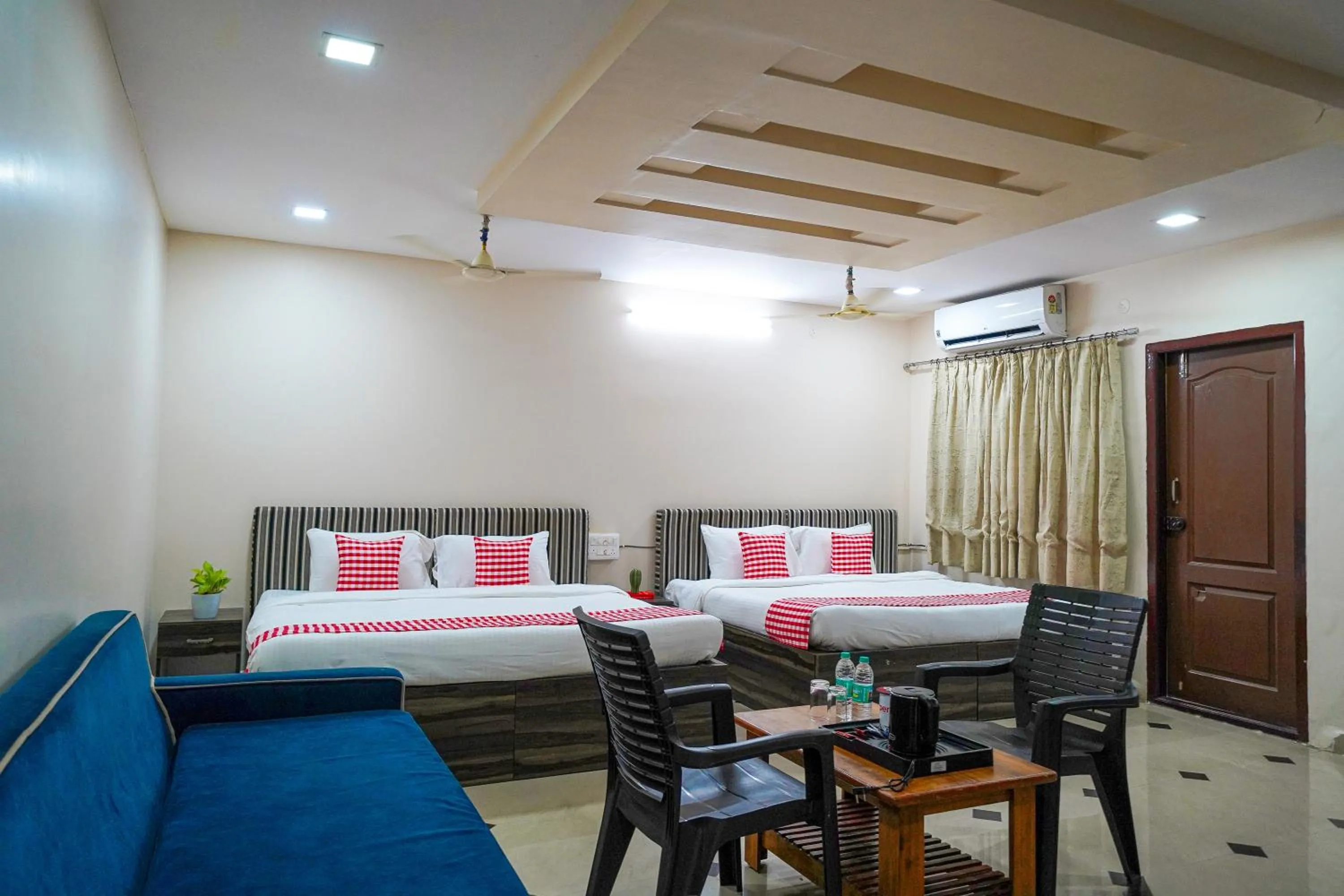 Bed in Open Hotel by Olive - Oceanic Vibes Hotel - RK Beach