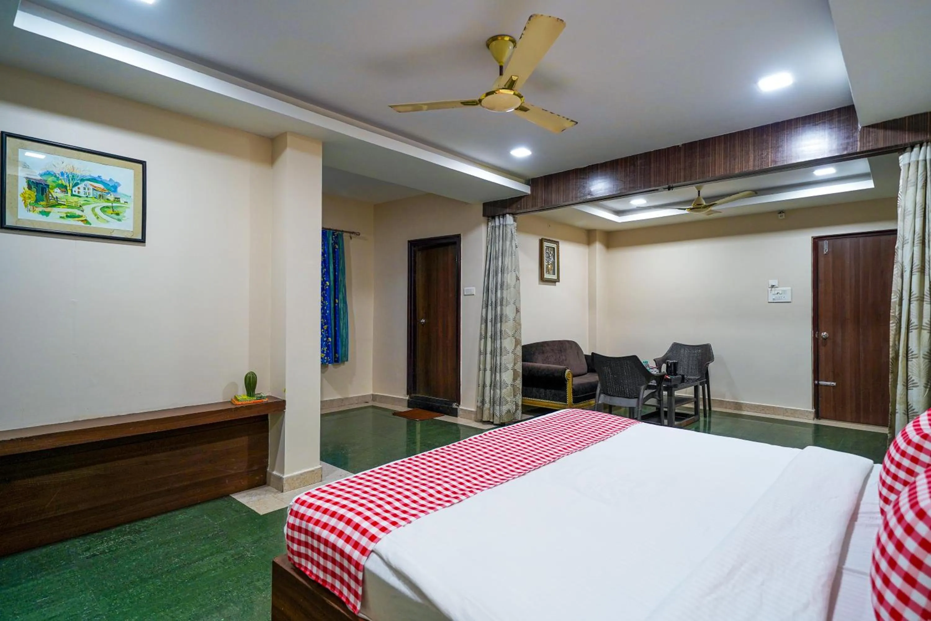 Bed in Open Hotel by Olive - Oceanic Vibes Hotel - RK Beach