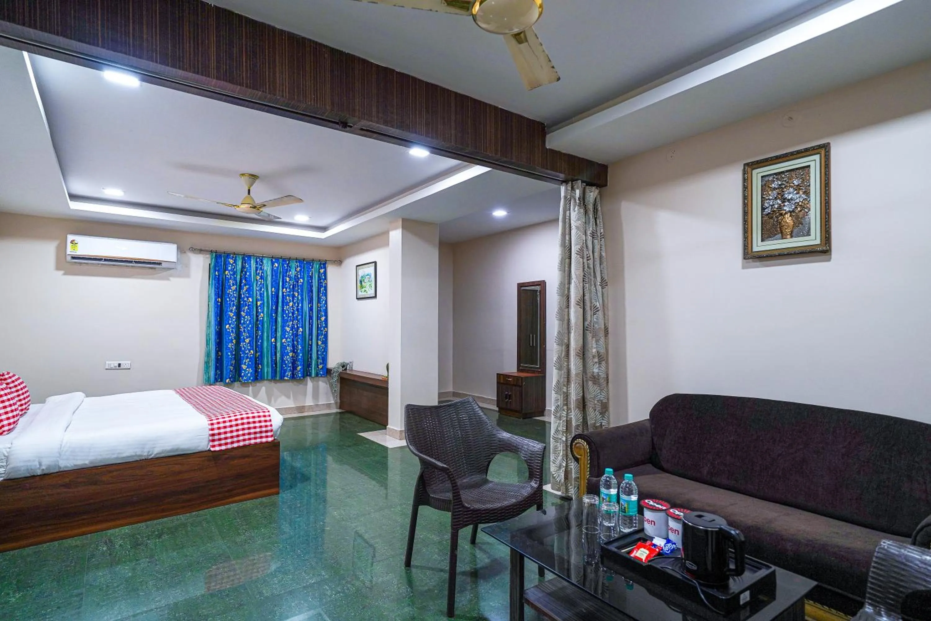 Bed in Open Hotel by Olive - Oceanic Vibes Hotel - RK Beach