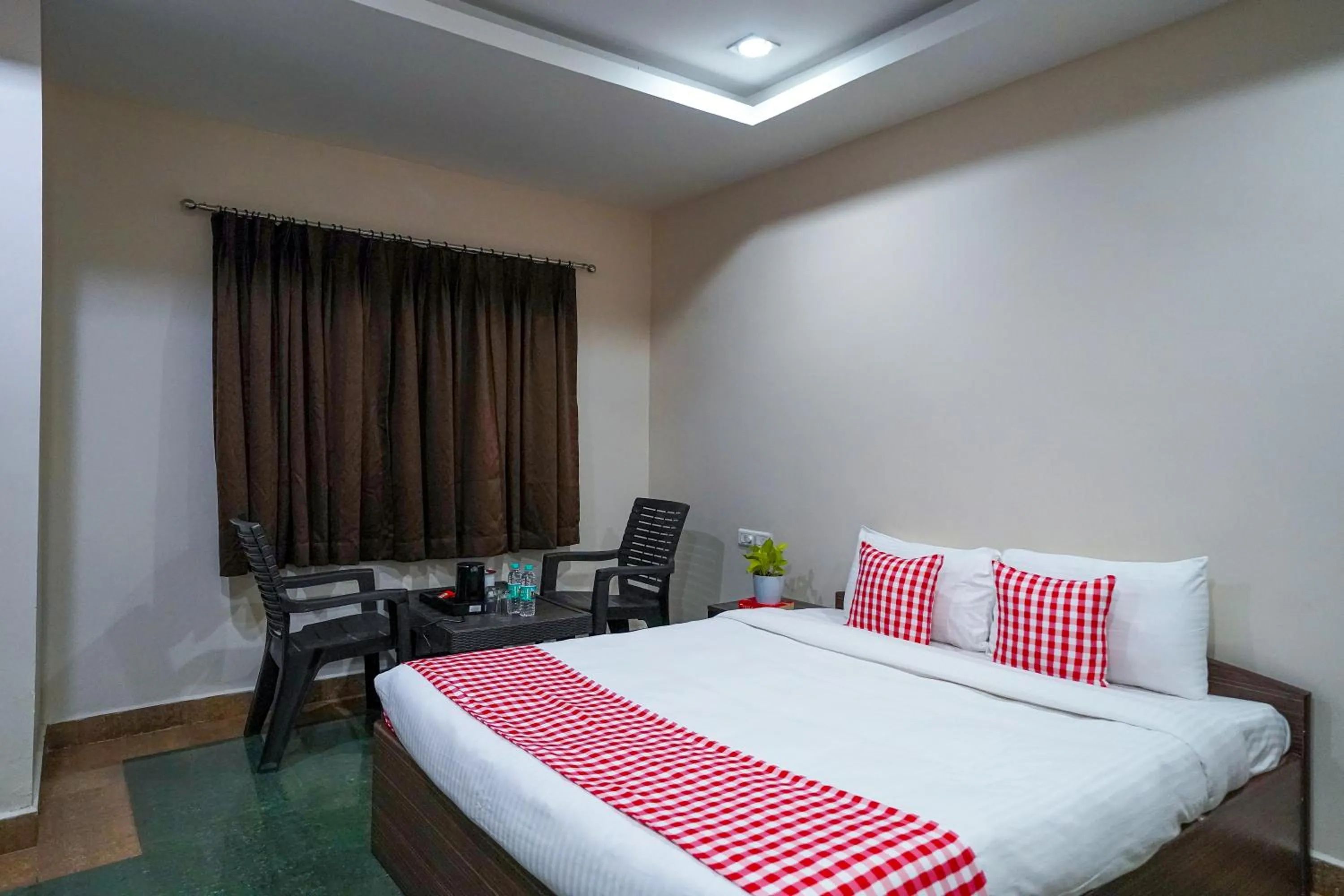 Bed in Open Hotel by Olive - Oceanic Vibes Hotel - RK Beach