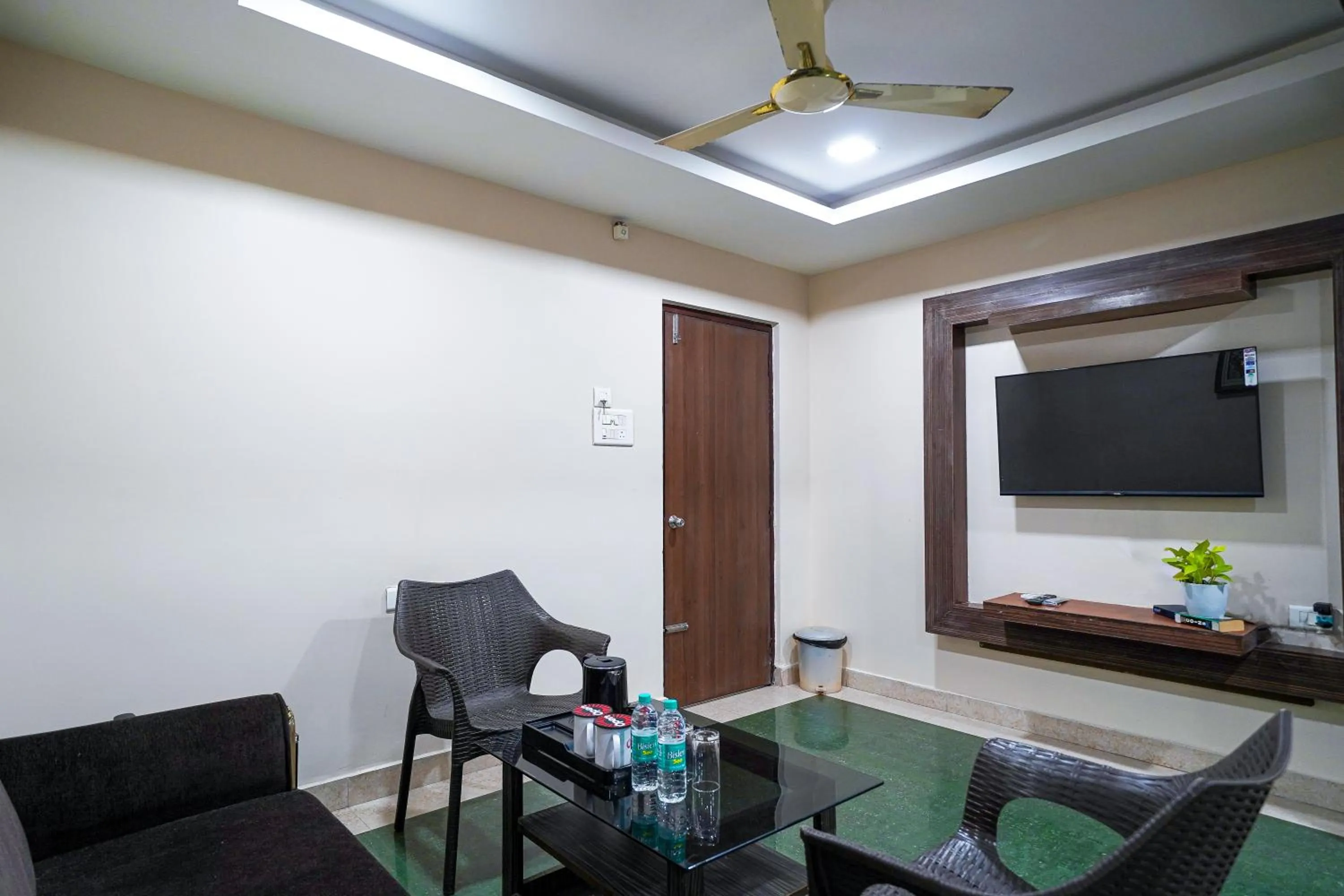 TV and multimedia in Open Hotel by Olive - Oceanic Vibes Hotel - RK Beach