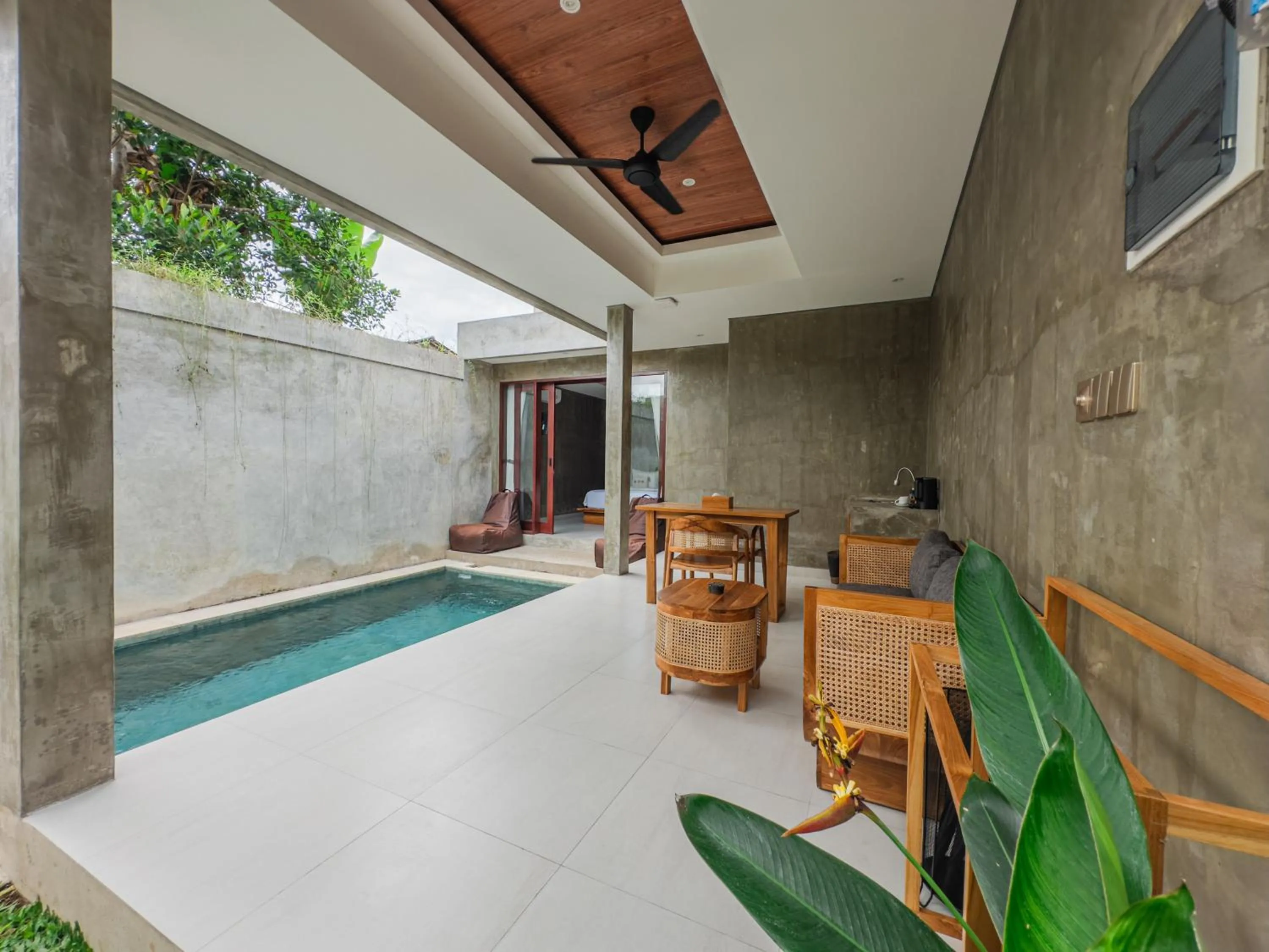 Swimming pool in Davaya Villas Ubud