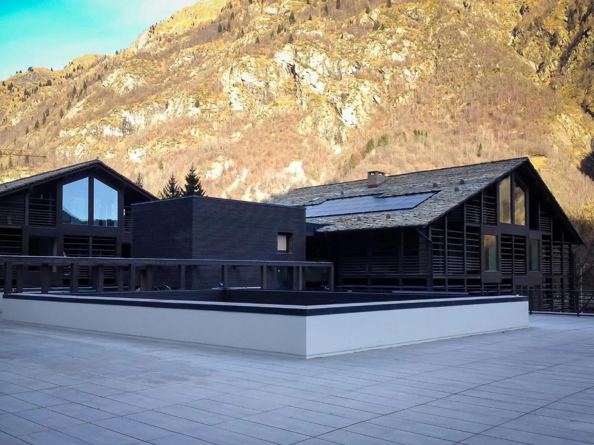 Property building in NH Collection Alagna Mirtillo Rosso