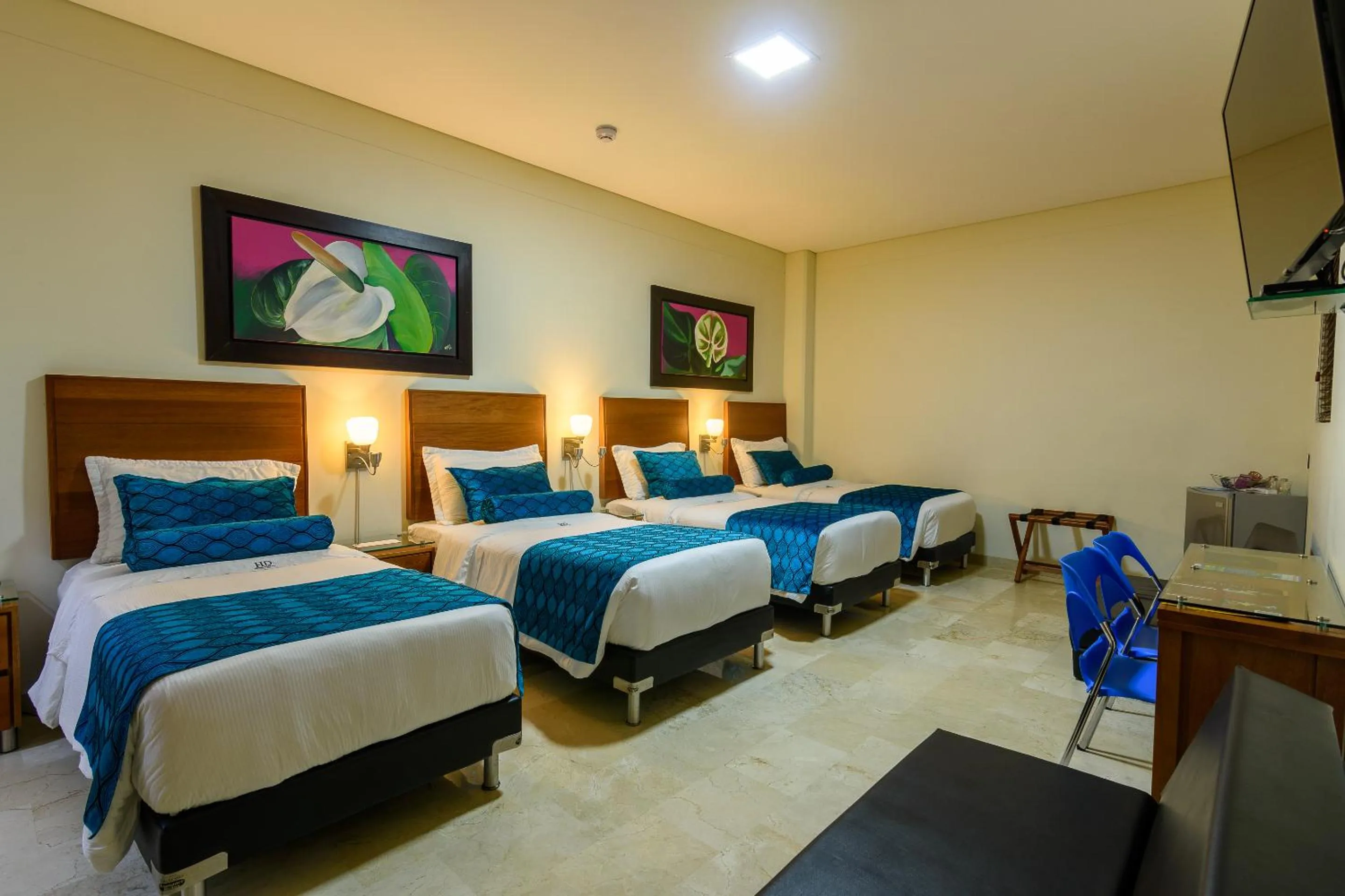 Photo of the whole room, Bed in Hotel Dorado La 70