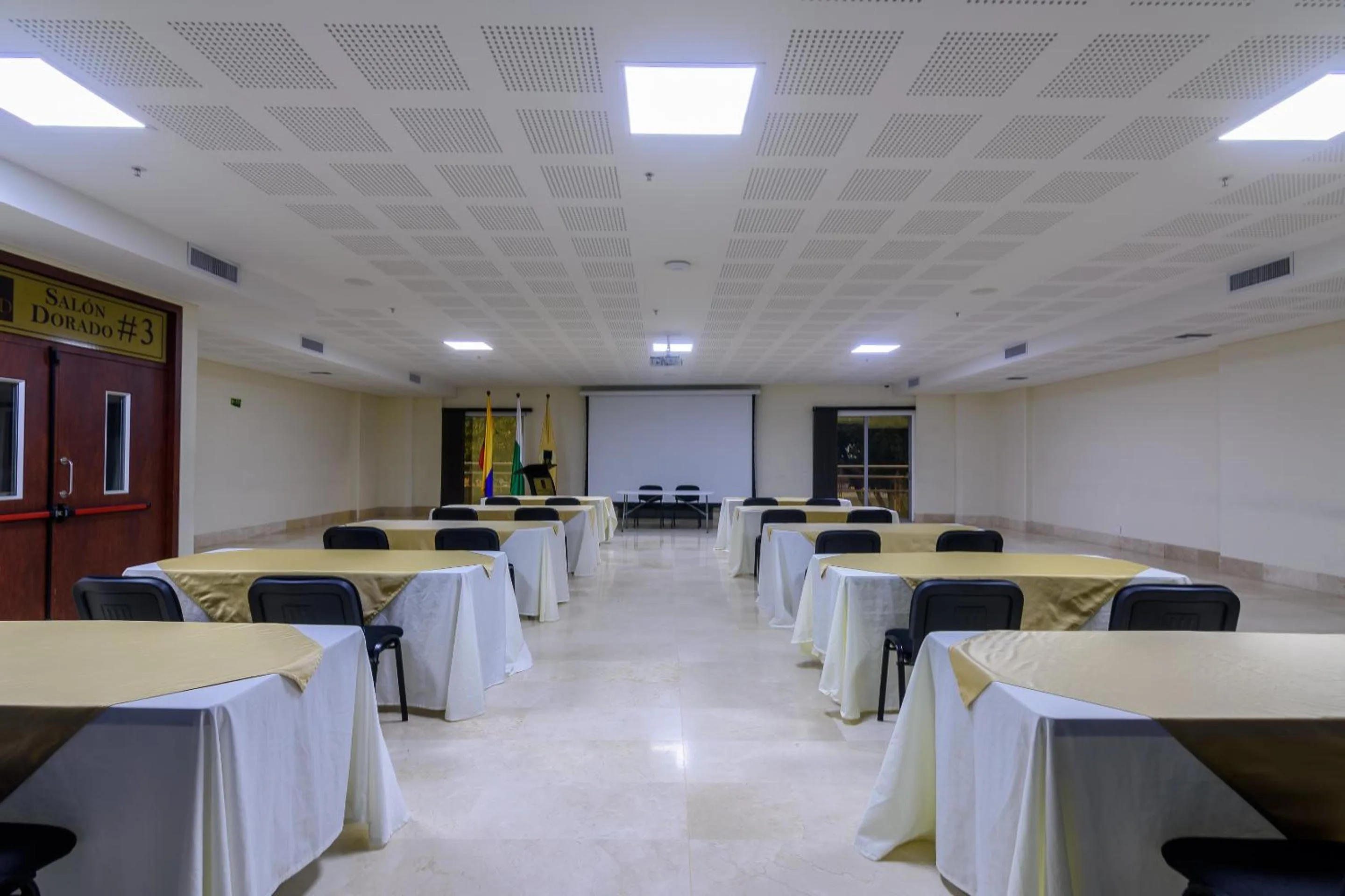 Meeting/conference room in Hotel Dorado La 70