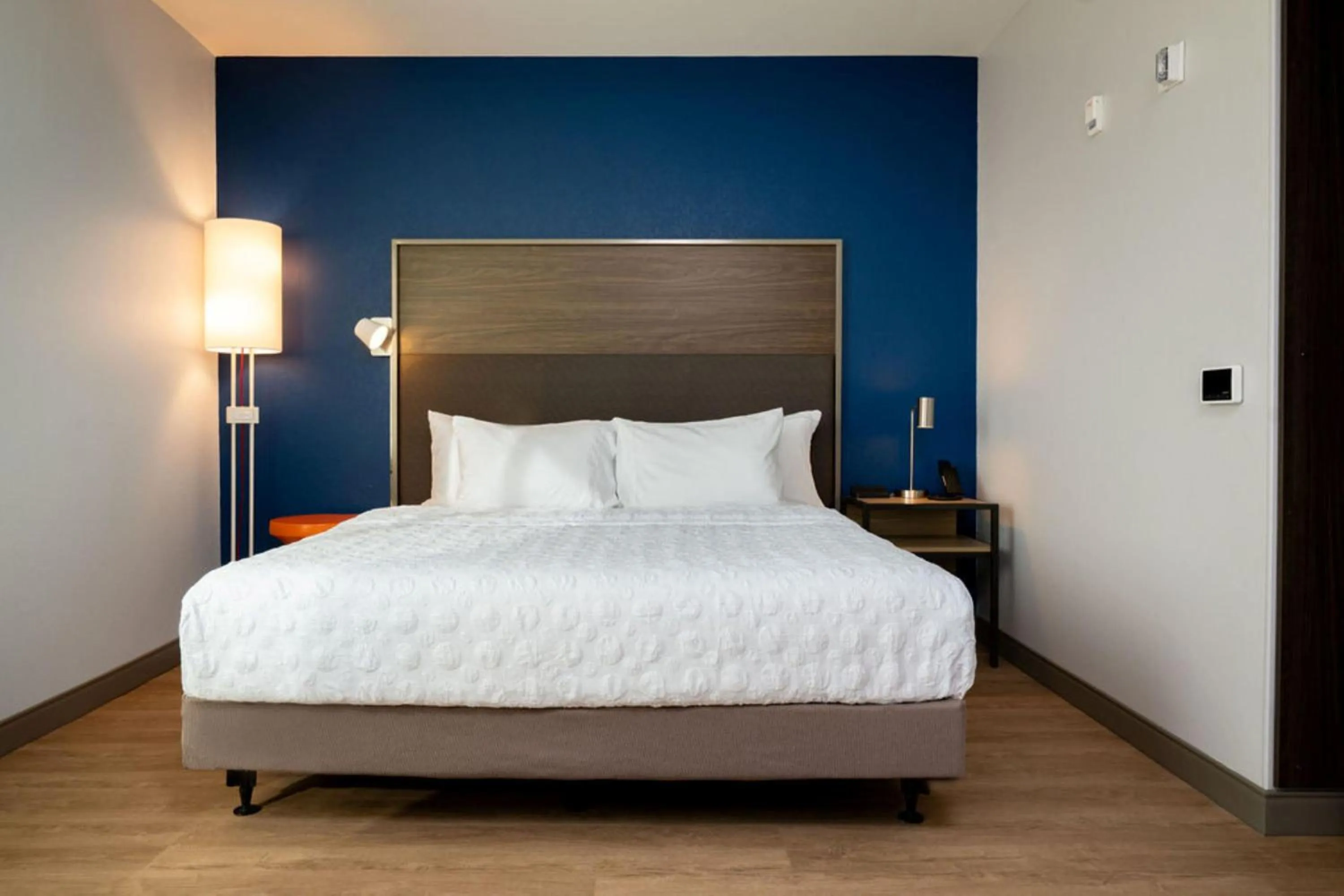 Bed in Tru By Hilton Grimes Des Moines