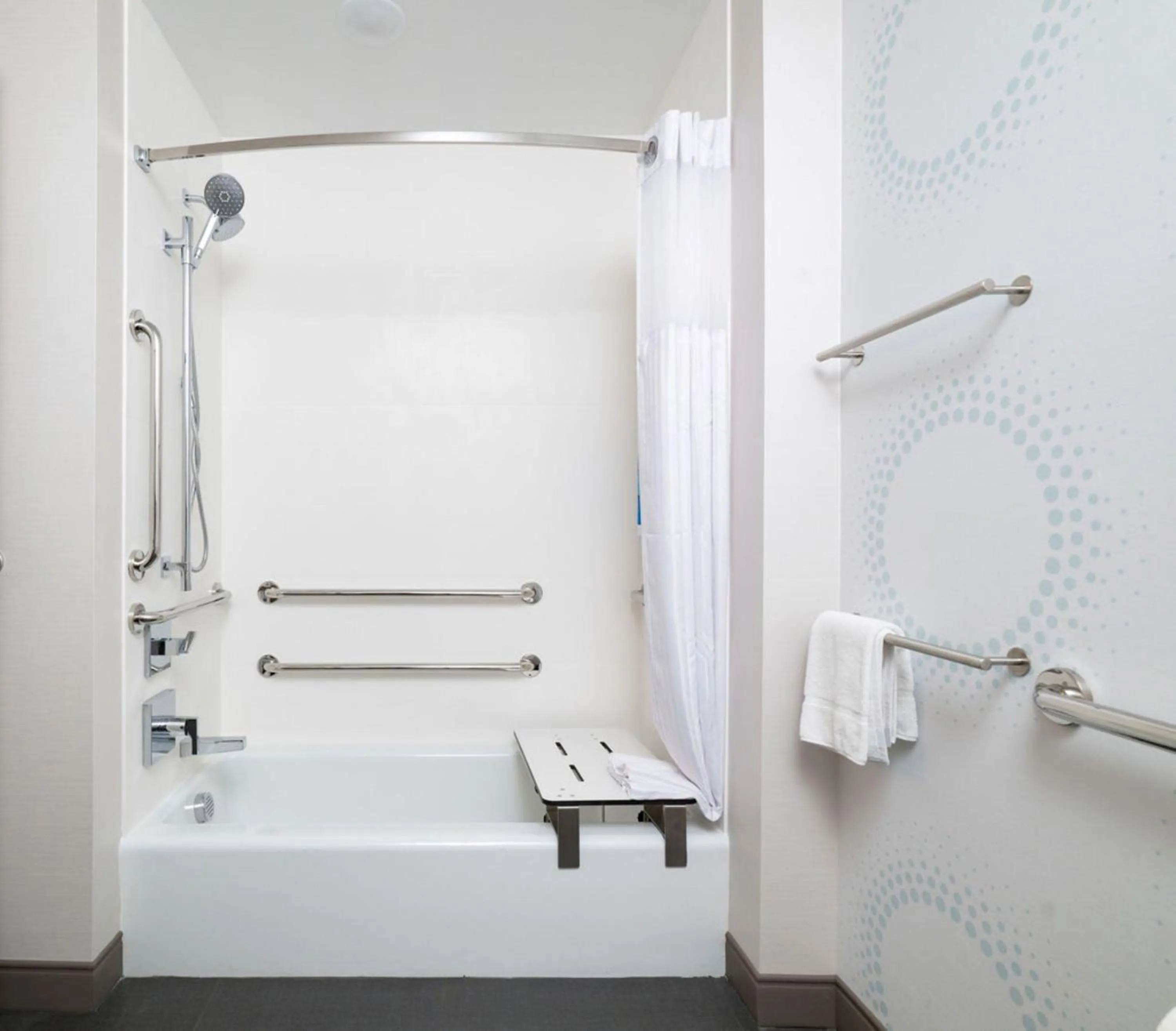 Bathroom in Tru By Hilton Grimes Des Moines