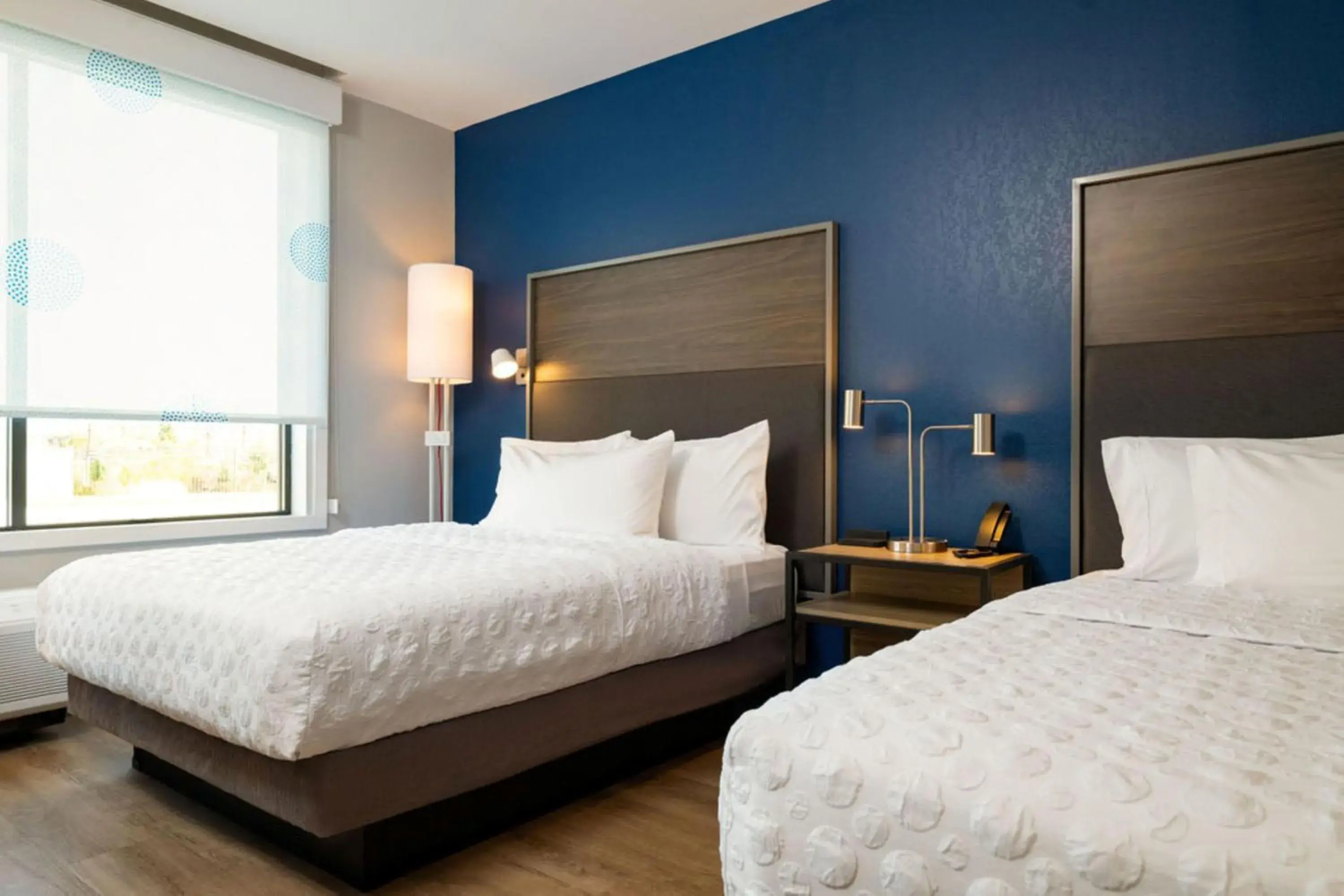 Queen Room with Two Queen Beds - Mobility Access in Tru By Hilton Grimes Des Moines Queen Room with Two Queen Beds - Mobility Access in Tru By Hilton Grimes Des Moines