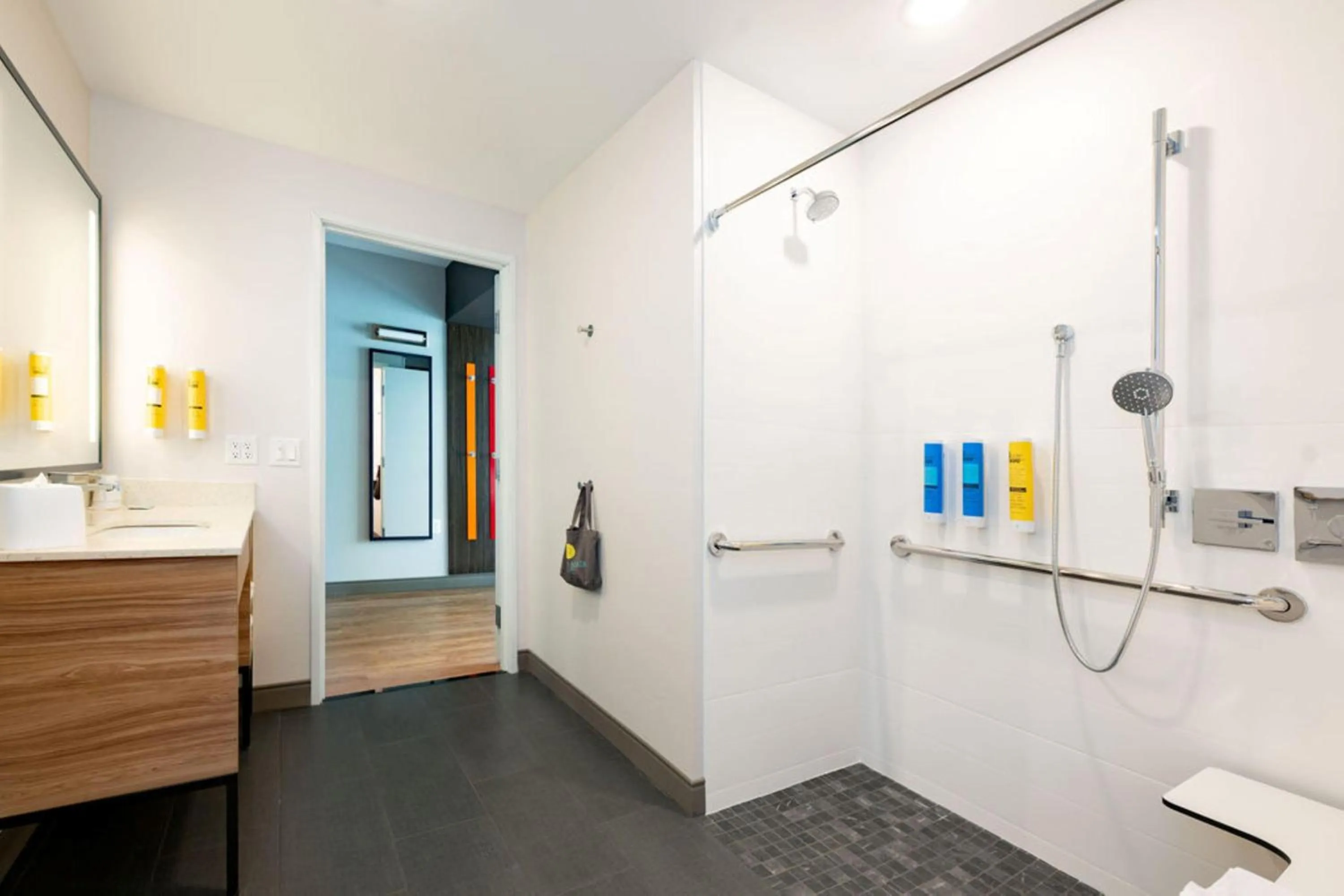 Bathroom in Tru By Hilton Grimes Des Moines