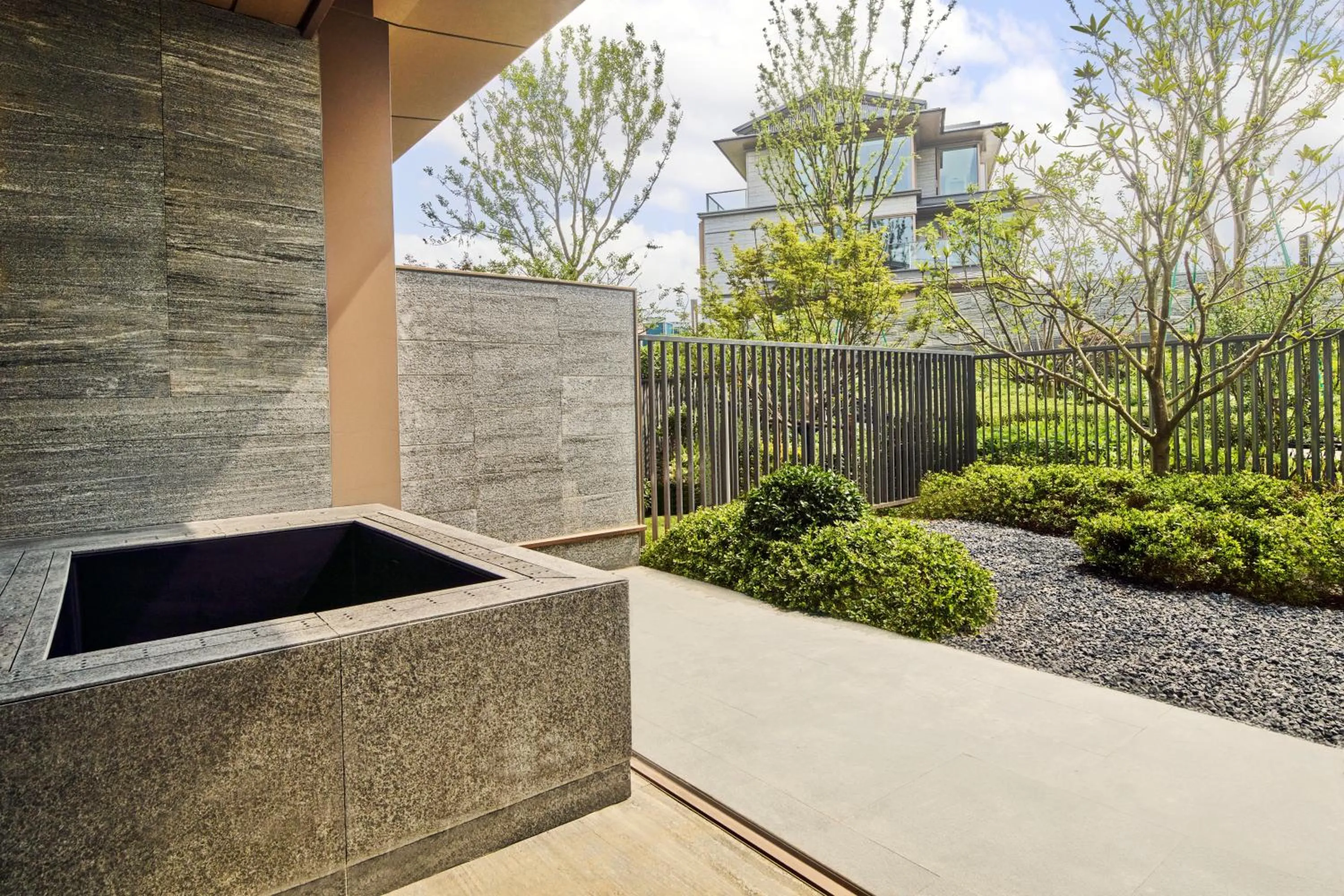 Balcony/Terrace in Shu Hua Hotel Tianmu Mountain, Curio Collection By Hilton