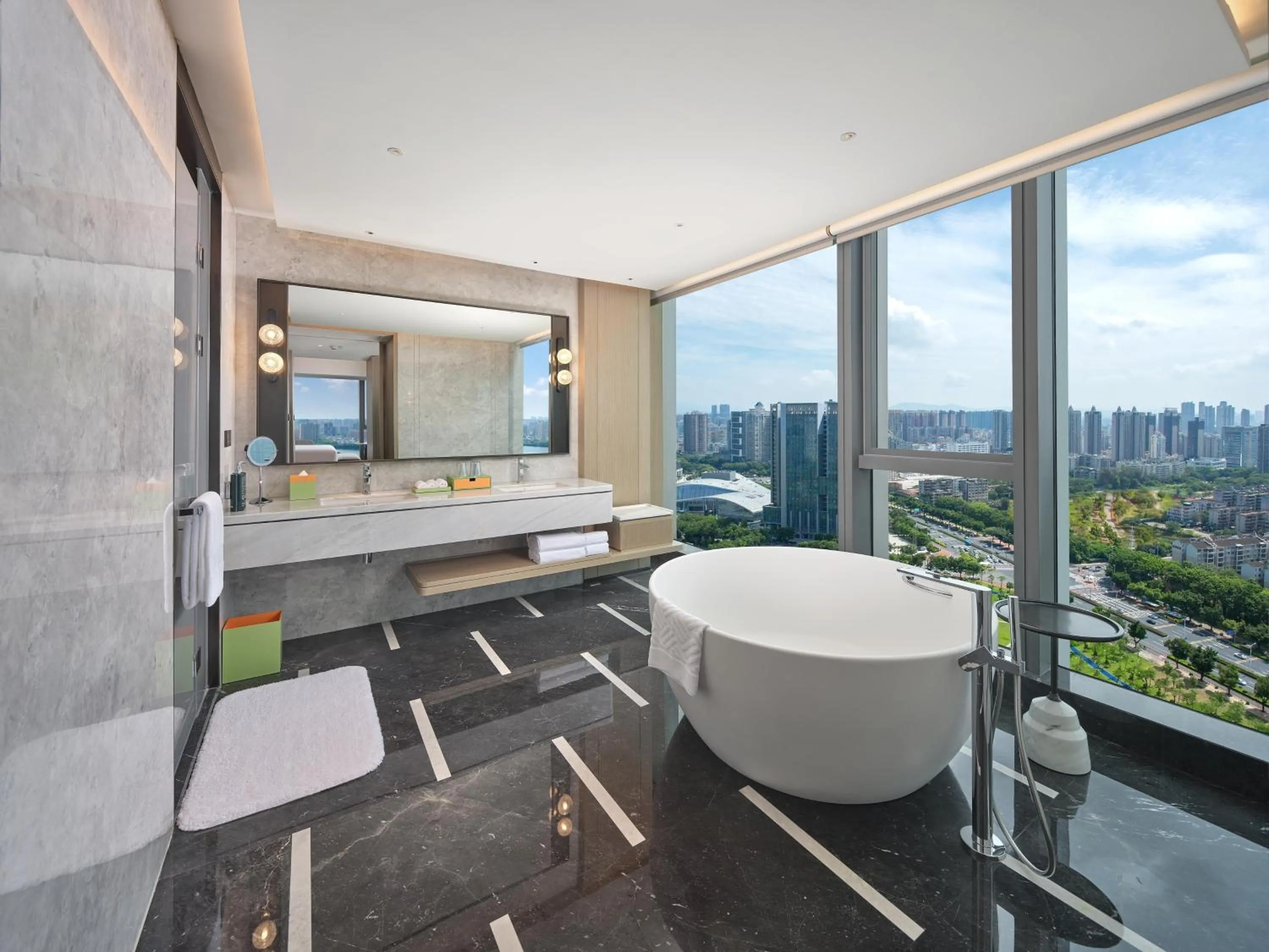 Bathroom in Hilton Huizhou