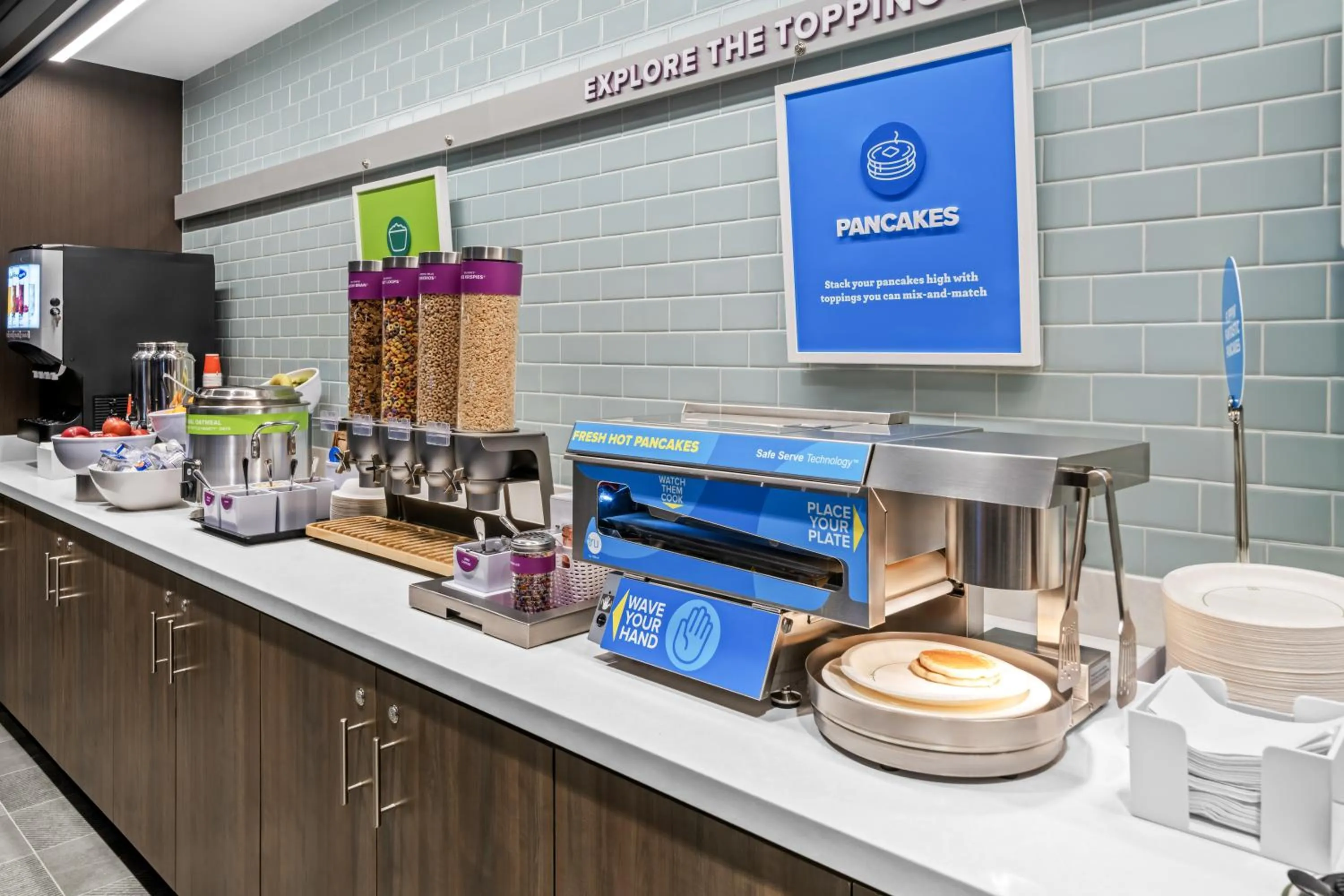 Buffet breakfast in Tru By Hilton Oshawa