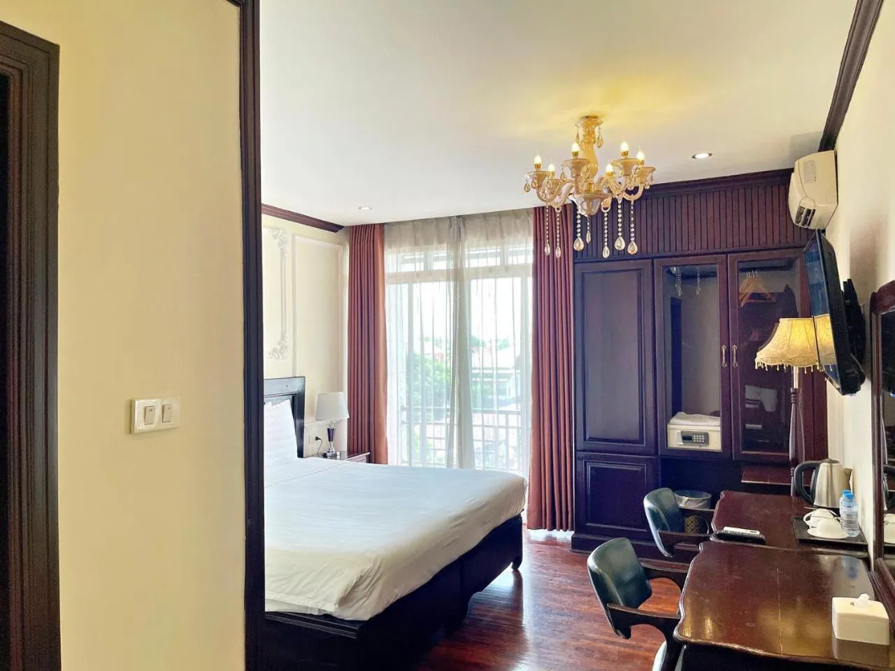 Bed in Vientiane Golden Sun Hotel