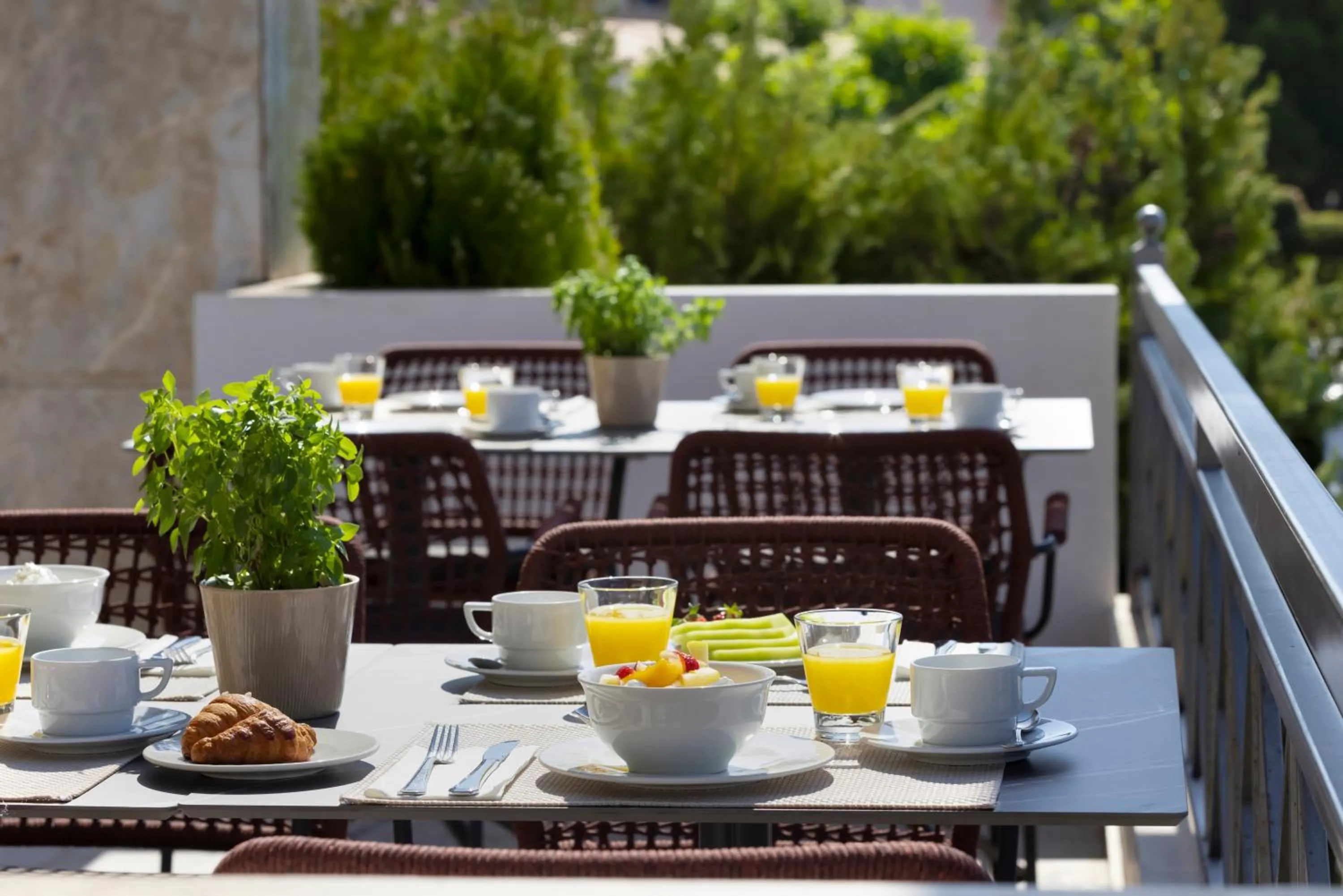Breakfast in Negroponte Resort Eretria