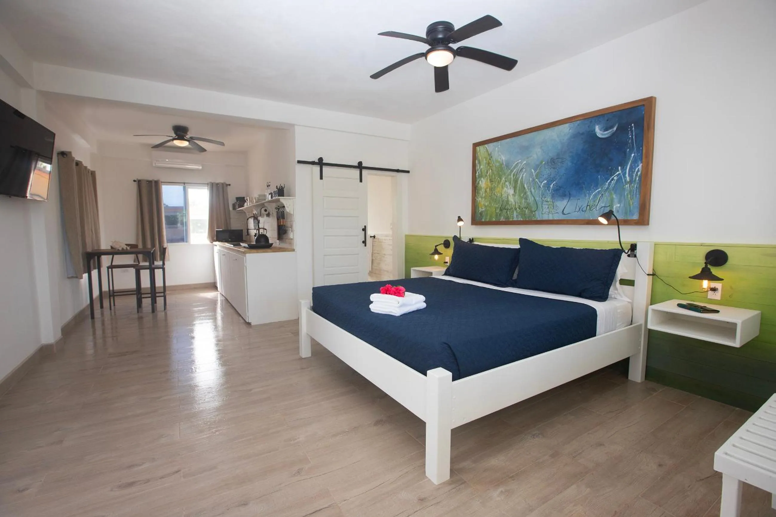 Bed in Treetops Hotel