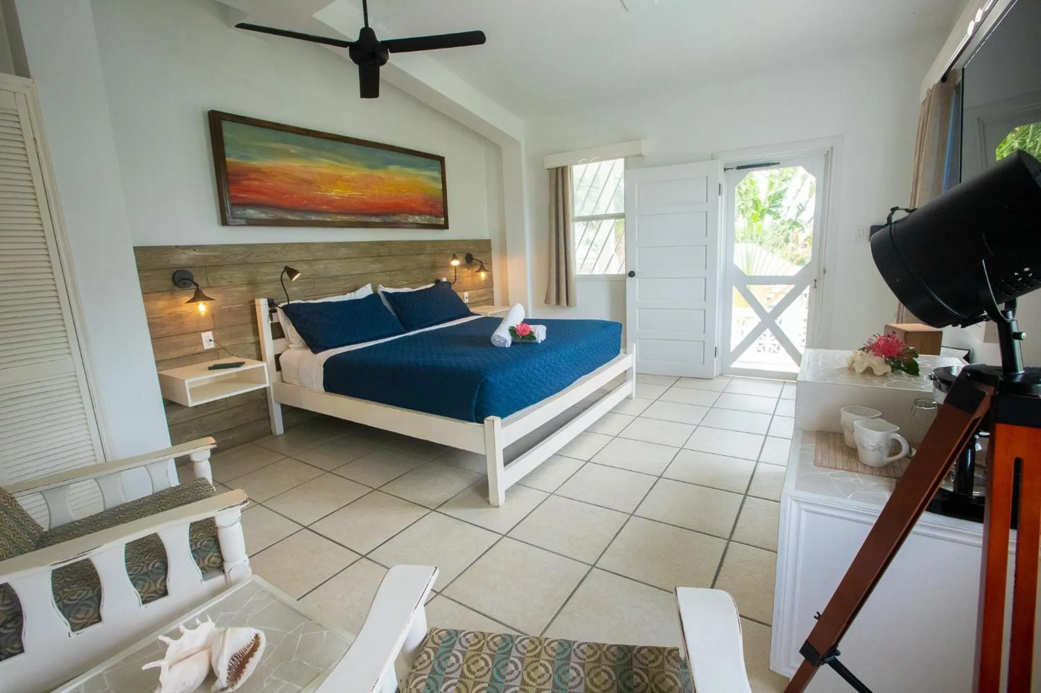 Photo of the whole room, Bed in Treetops Hotel