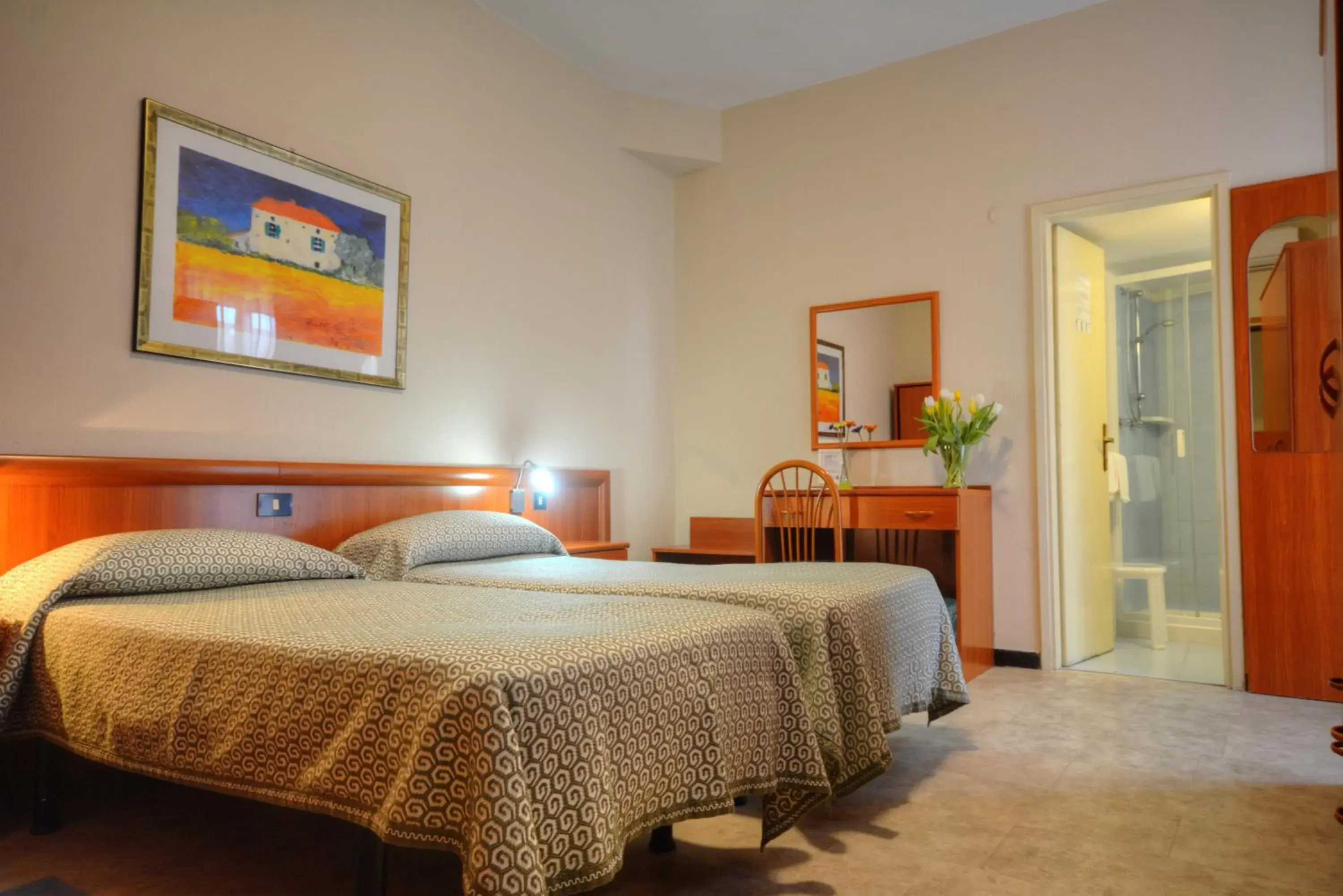 Standard Triple Room in Hotel Olympic Standard Triple Room in Hotel Olympic