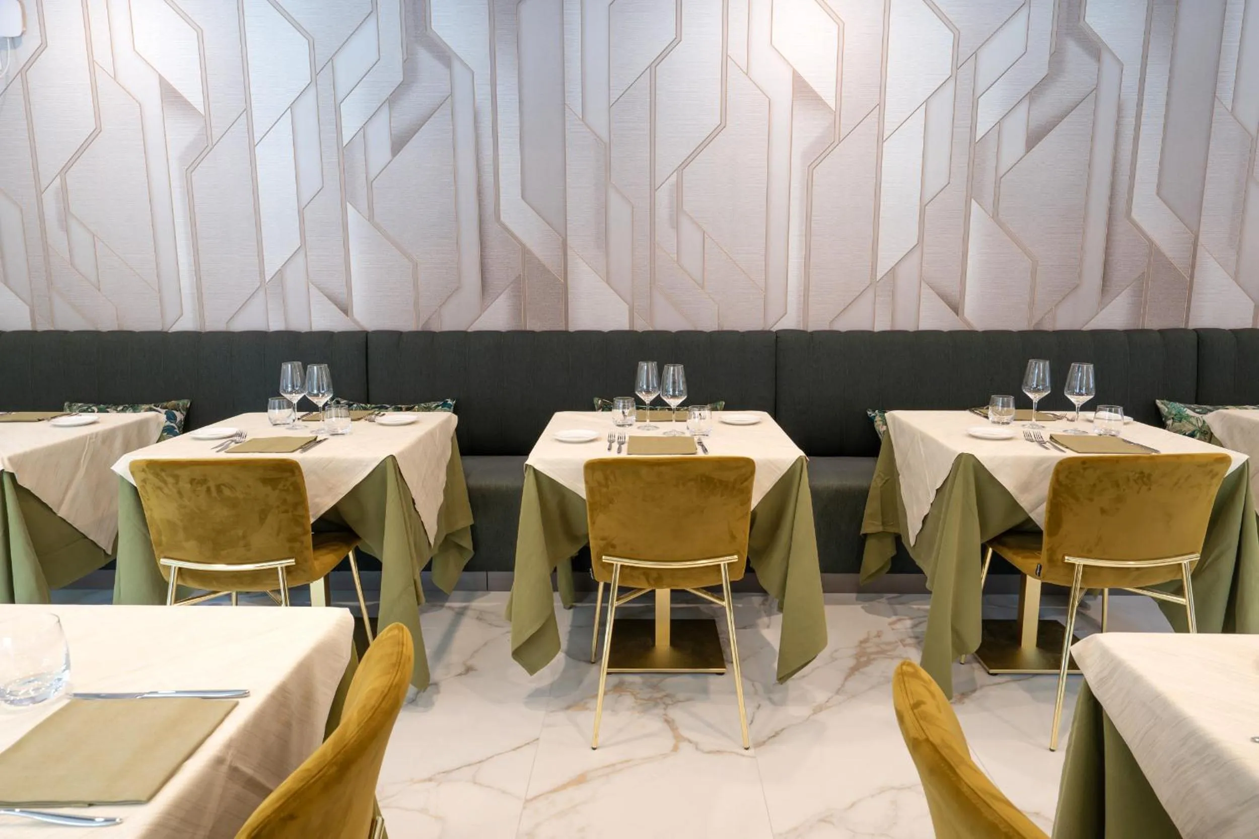 Restaurant/places to eat in Melia Venezia Lido