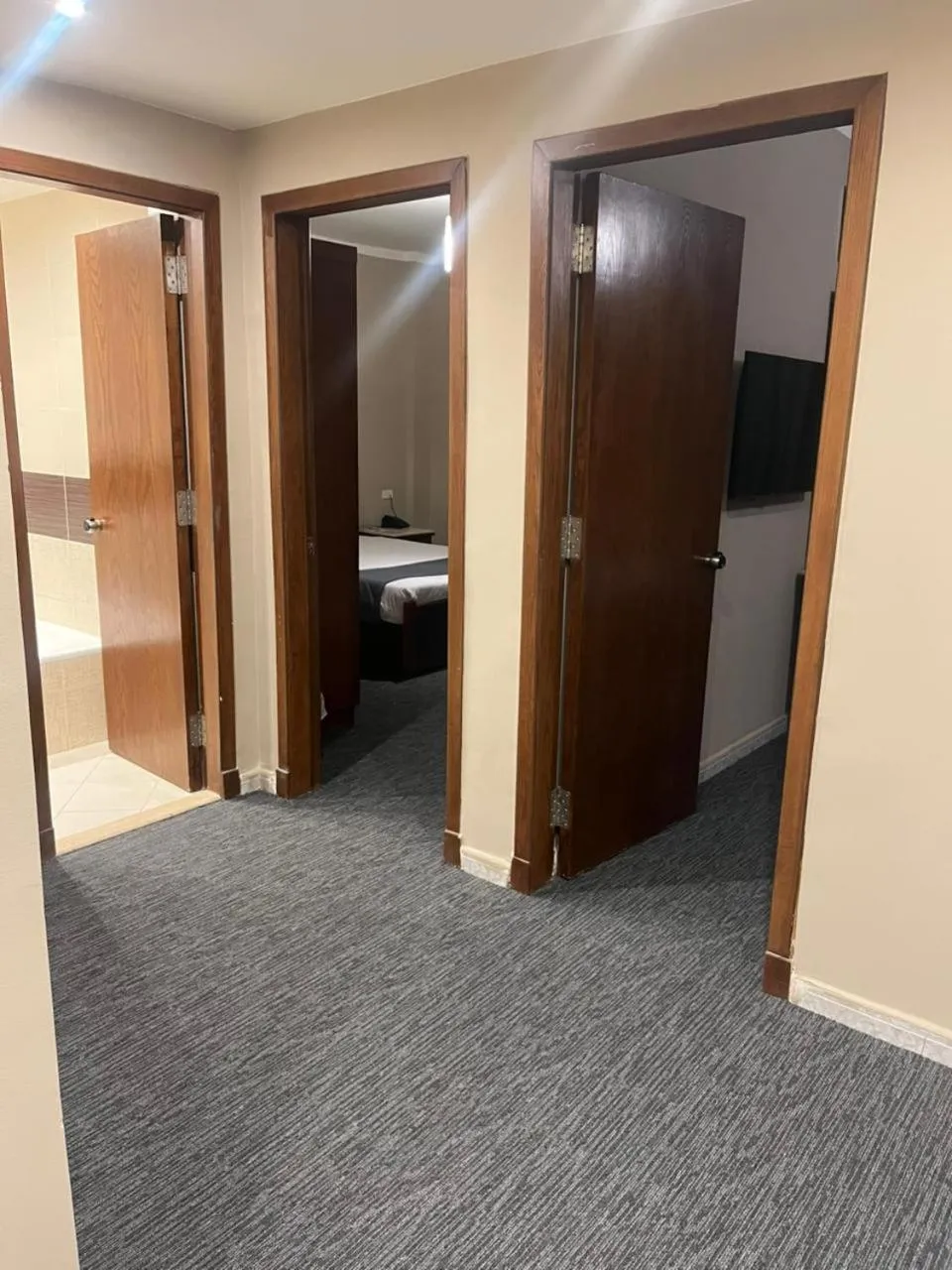 Photo of the whole room, Bed in New Marwa Palace