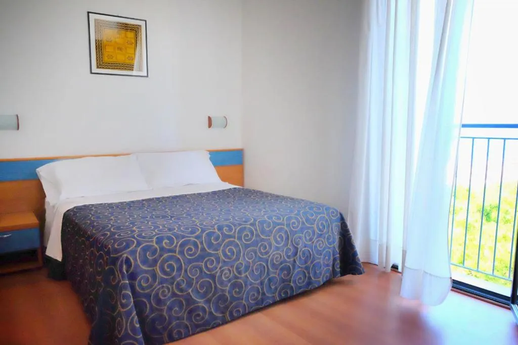 Day, Bed in Hotel Fenix