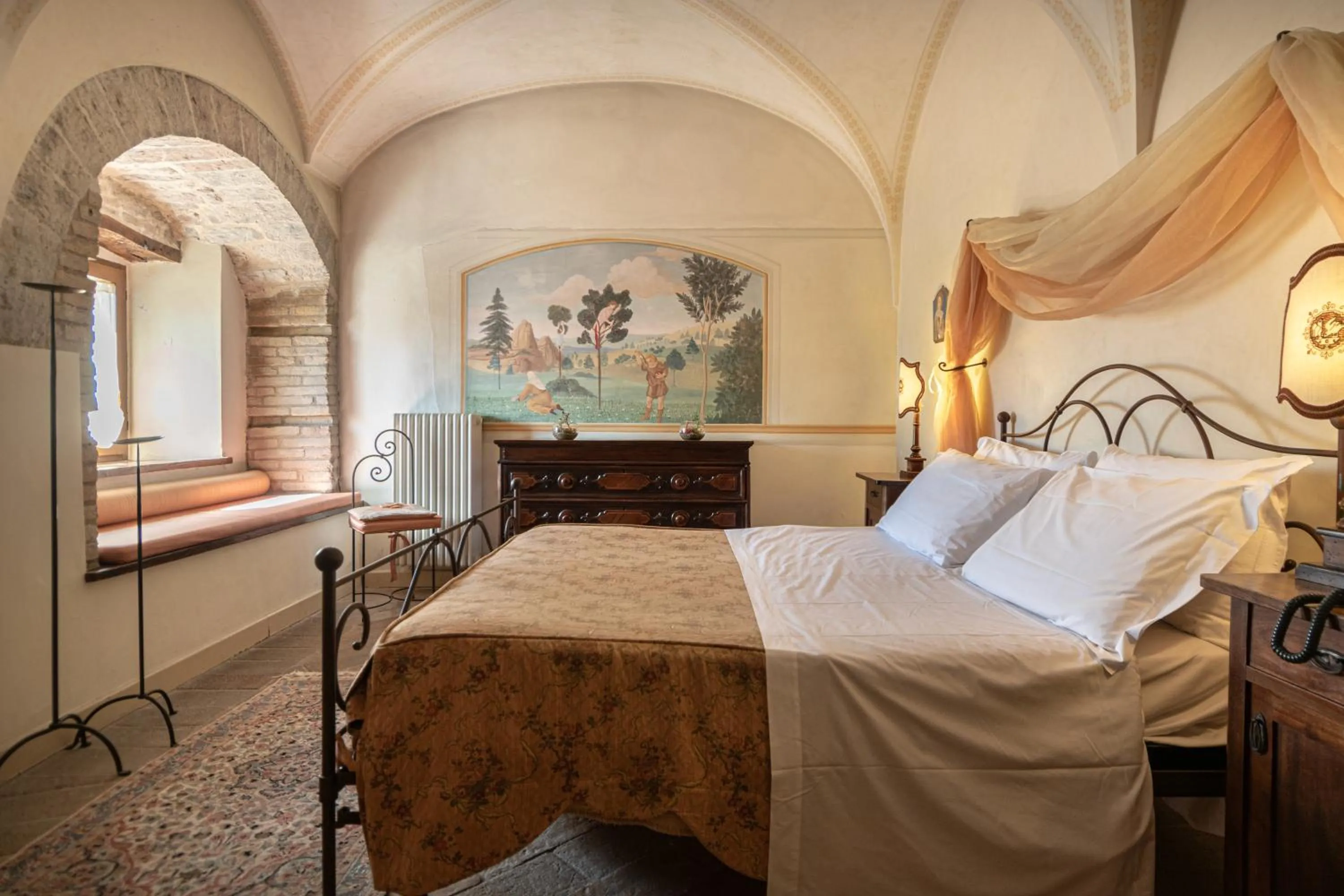 Bed in Residenza D'epoca San Crispino